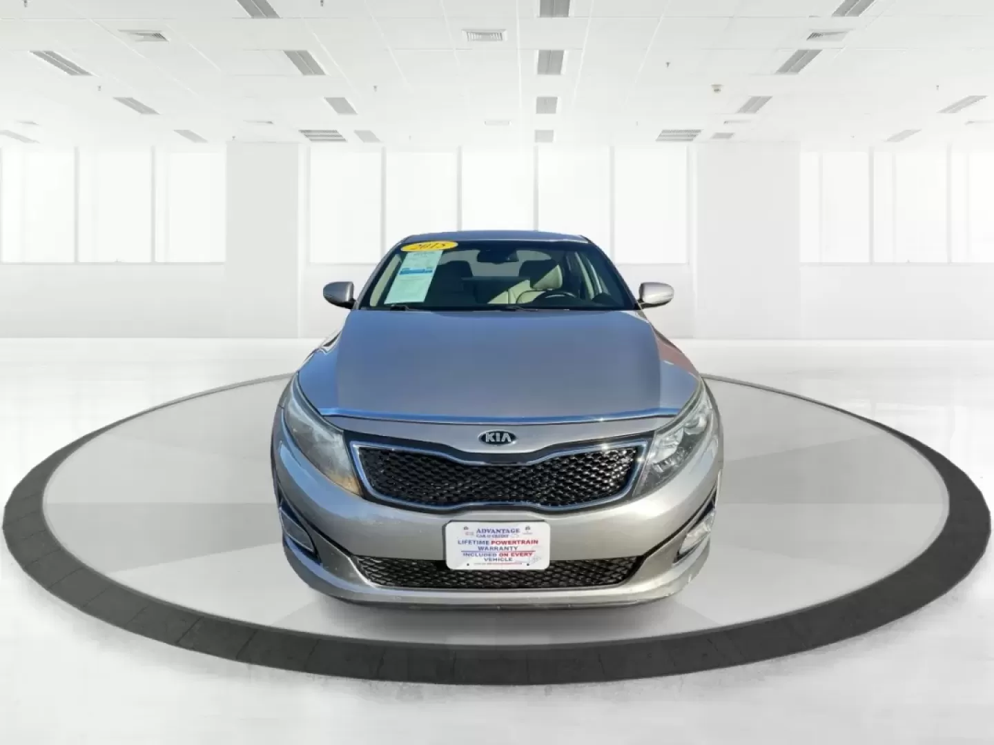 2015 Kia Optima EX (5XXGN4A74FG) with an Theta II 2.4L I-4 gasoline direct injection engine, located at 1230 East Main St, Xenia, OH, 45385, (937) 908-9800, 39.688026, -83.910172 - Experience the perfect blend of style, comfort, and reliability with this 2015 Kia Optima EX at Advantage Car and Credit in Xenia, OH. Whether you're embarking on daily commutes, family road trips, or simply looking for a trusty companion for your adventures, this vehicle is designed to meet your di - Photo#7