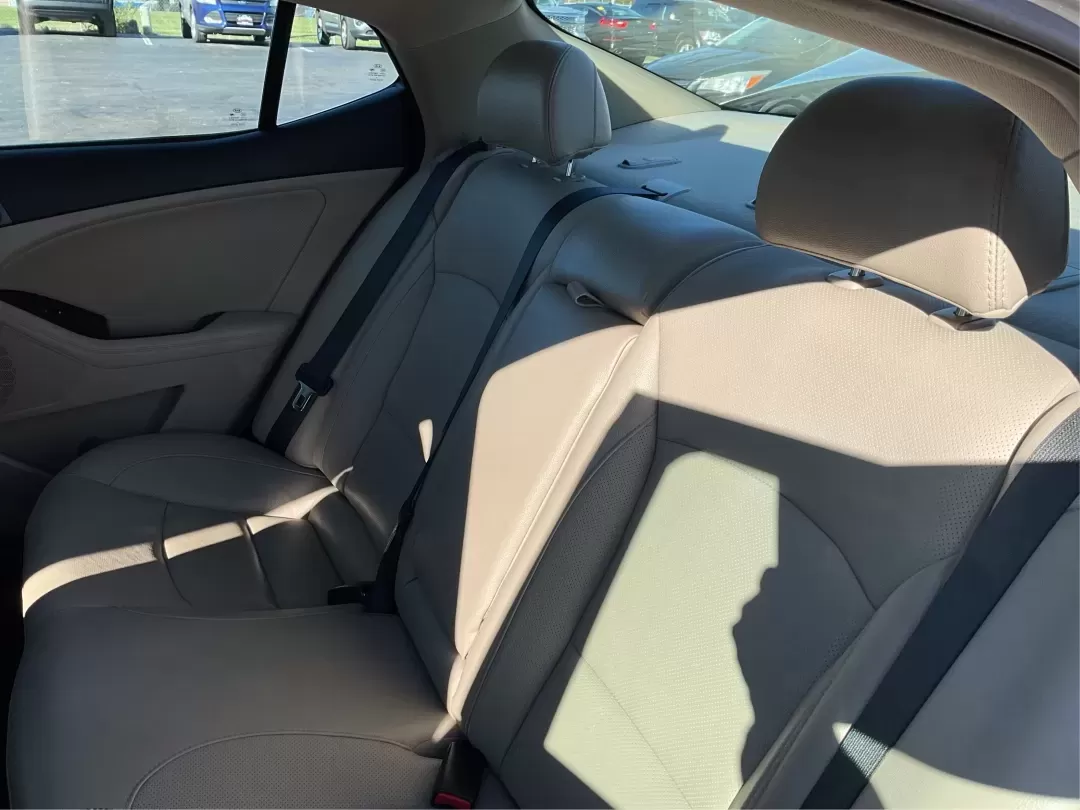 2015 Kia Optima EX (5XXGN4A74FG) with an Theta II 2.4L I-4 gasoline direct injection engine, located at 1230 East Main St, Xenia, OH, 45385, (937) 908-9800, 39.688026, -83.910172 - Experience the perfect blend of style, comfort, and reliability with this 2015 Kia Optima EX at Advantage Car and Credit in Xenia, OH. Whether you're embarking on daily commutes, family road trips, or simply looking for a trusty companion for your adventures, this vehicle is designed to meet your di - Photo#10