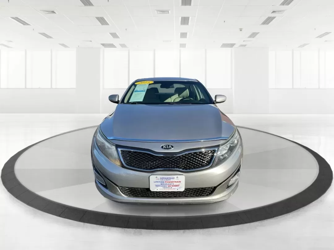 2015 Kia Optima EX (5XXGN4A74FG) with an Theta II 2.4L I-4 gasoline direct injection engine, 6-Speed Automatic transmission, located at 4508 South Dixie Dr, Moraine, OH, 45439, (937) 908-9800, 39.689976, -84.218452 - Experience the perfect blend of style, comfort, and reliability with this 2015 Kia Optima EX at Advantage Car and Credit in Xenia, OH. Whether you're embarking on daily commutes, family road trips, or simply looking for a trusty companion for your adventures, this vehicle is designed to meet your di - Photo#7
