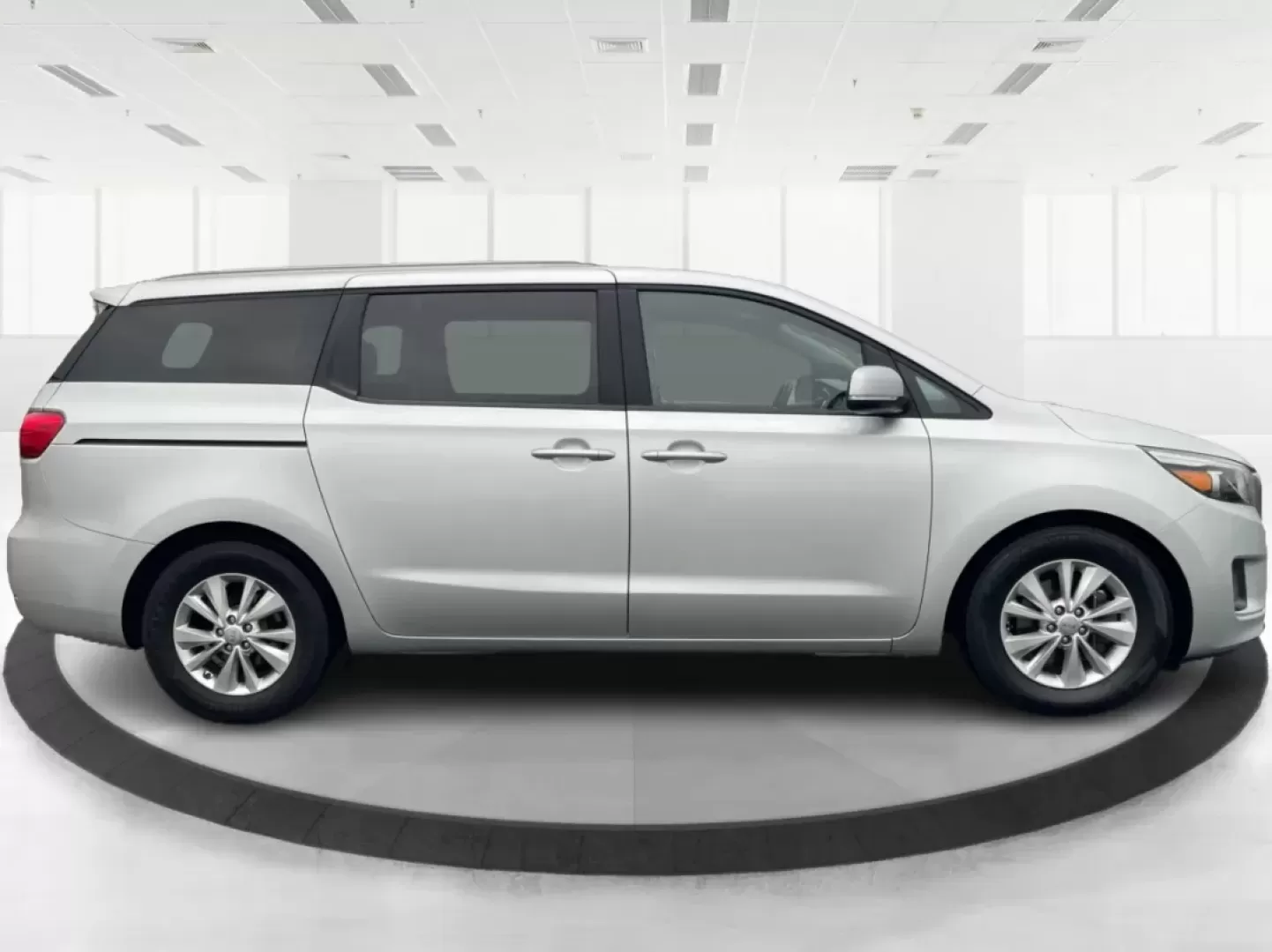 2016 Kia Sedona LX (KNDMB5C17G6) with an Lambda 3.3L V-6 gasoline direct injection engine, located at 1184 Kauffman Ave, Fairborn, OH, 45324, (937) 908-9800, 39.807072, -84.030914 - Elevate your adventures with the 2016 Kia Sedona LX, the perfect passenger van crafted for growing families and those who love to hit the road. Whether you're driving the kids to soccer practice, planning a weekend getaway, or just commuting to work, this versatile vehicle offers the space, comfort, - Photo#1