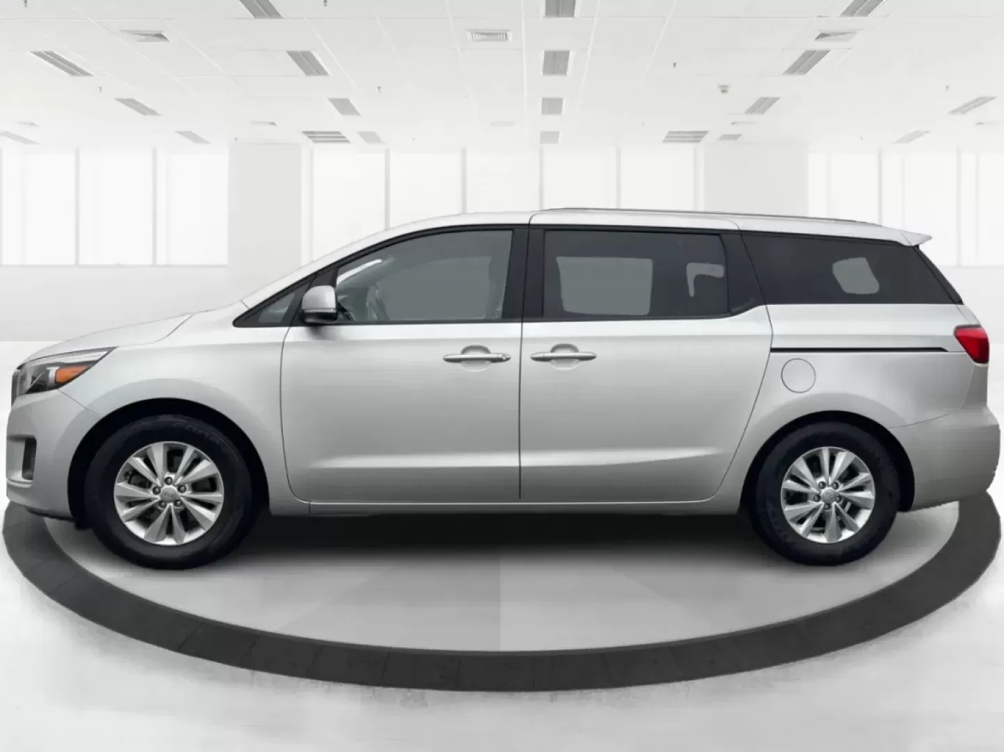 2016 Kia Sedona LX (KNDMB5C17G6) with an Lambda 3.3L V-6 gasoline direct injection engine, located at 1184 Kauffman Ave, Fairborn, OH, 45324, (937) 908-9800, 39.807072, -84.030914 - Elevate your adventures with the 2016 Kia Sedona LX, the perfect passenger van crafted for growing families and those who love to hit the road. Whether you're driving the kids to soccer practice, planning a weekend getaway, or just commuting to work, this versatile vehicle offers the space, comfort, - Photo#5