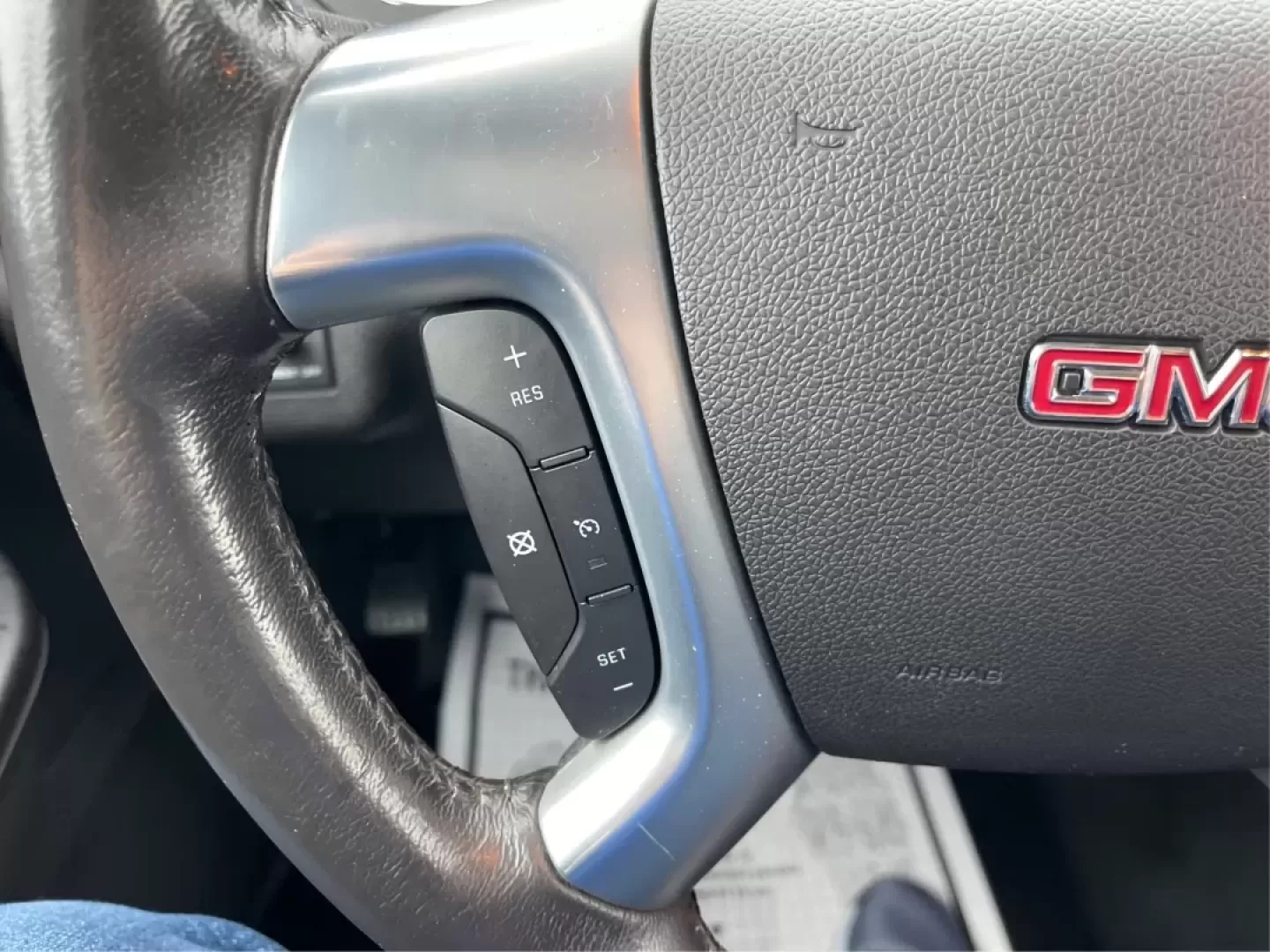 2015 GMC Acadia SLE-2 (1GKKVPKD4FJ) with an 3.6L V-6 gasoline direct injection engine, located at 1099 N County Rd 25A , Troy, OH, 45373, (937) 908-9800, 40.057079, -84.212883 - **Explore the Open Road with the 2015 GMC Acadia SLE-2 Your Family's Adventure Awaits!**<br /> <br /> Are you ready to elevate your family adventures? The 2015 GMC Acadia SLE-2 is the perfect choice for families seeking both comfort and versatility. With its spacious interior, powerful performance, - Photo#16