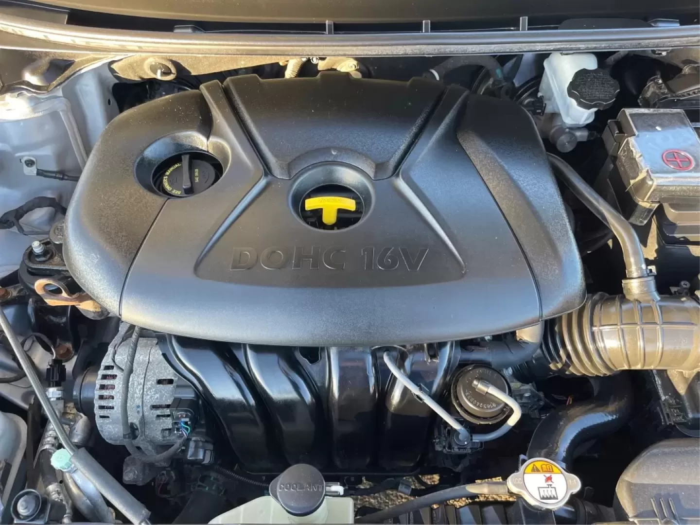 2013 Hyundai Elantra Limited (5NPDH4AE8DH) with an 1.8L I-4 DOHC engine, located at 8750 N County Rd 25A, Piqua, OH, 45356, (937) 908-9800, 40.164391, -84.232513 - Elevate your daily commute and family adventures with the versatile and stylish 2013 Hyundai Elantra Limited, available now at Advantage Car and Credit - Troy. This exceptional sedan is designed for those who appreciate a blend of comfort, efficiency, and advanced technology, making it an ideal choi - Photo#11