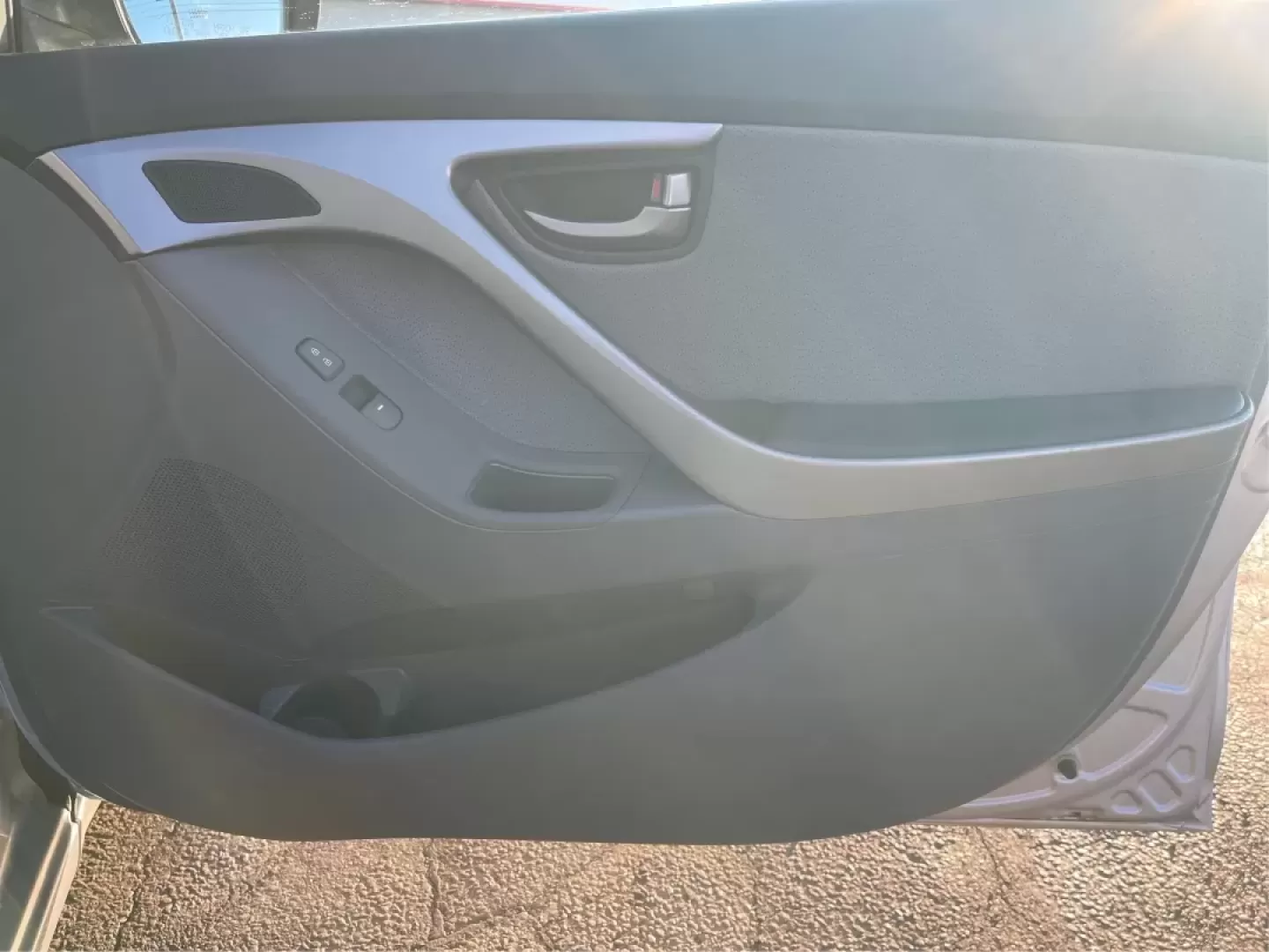 2013 Hyundai Elantra Limited (5NPDH4AE8DH) with an 1.8L I-4 DOHC engine, located at 8750 N County Rd 25A, Piqua, OH, 45356, (937) 908-9800, 40.164391, -84.232513 - Elevate your daily commute and family adventures with the versatile and stylish 2013 Hyundai Elantra Limited, available now at Advantage Car and Credit - Troy. This exceptional sedan is designed for those who appreciate a blend of comfort, efficiency, and advanced technology, making it an ideal choi - Photo#20