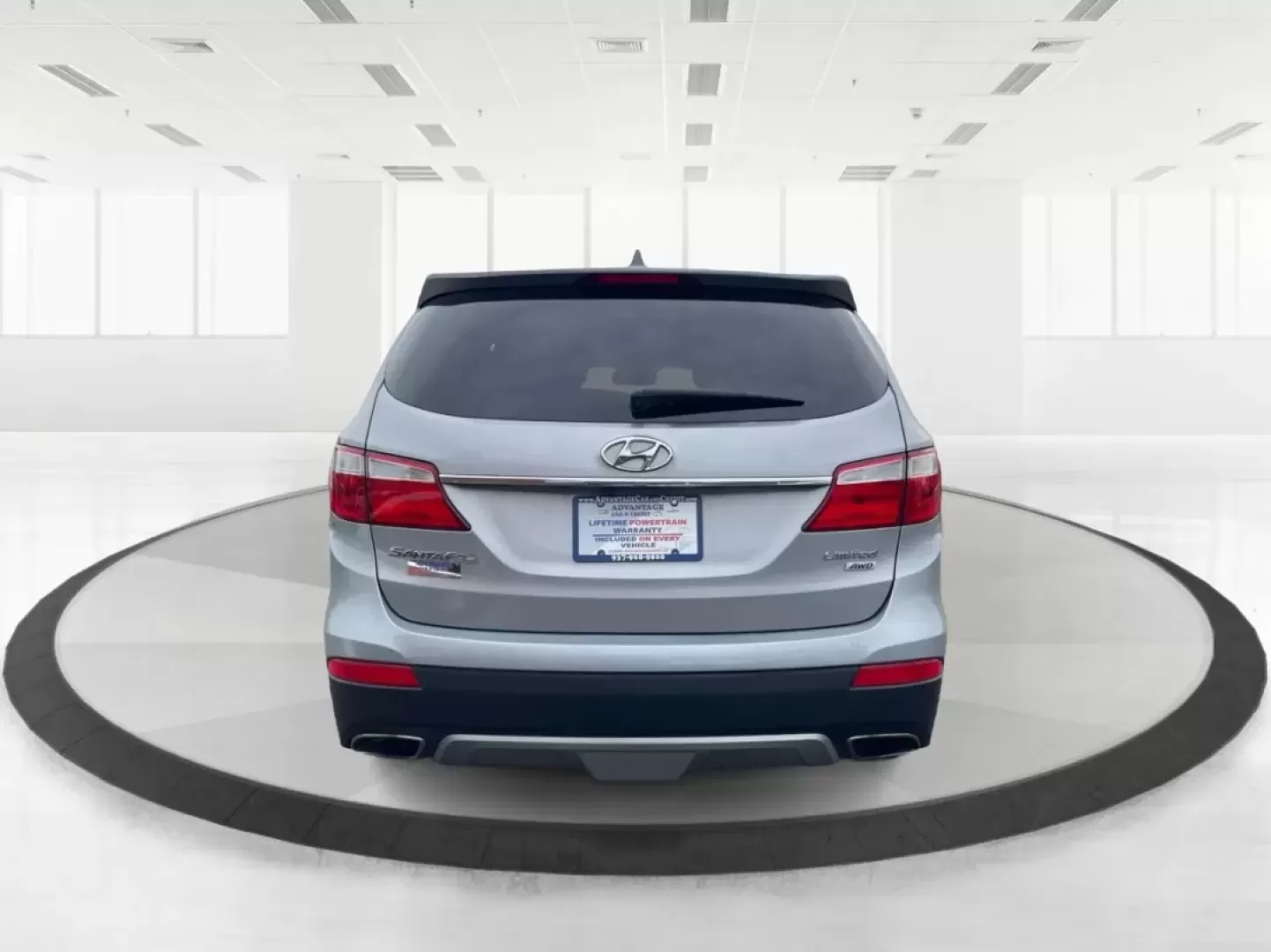 2014 Hyundai Santa Fe Limited (KM8SNDHF0EU) with an Lambda II 3.3L V-6 gasoline direct injection engine, located at 1099 N County Rd 25A , Troy, OH, 45373, (937) 908-9800, 40.057079, -84.212883 - **Rediscover Adventures with the 2014 Hyundai Santa Fe Limited Perfect for Families and Explorers Alike!**<br /> <br /> Are you searching for a reliable and spacious SUV that can accommodate your growing family or be the perfect companion for weekend getaways? Look no further than this stunning 201 - Photo#3