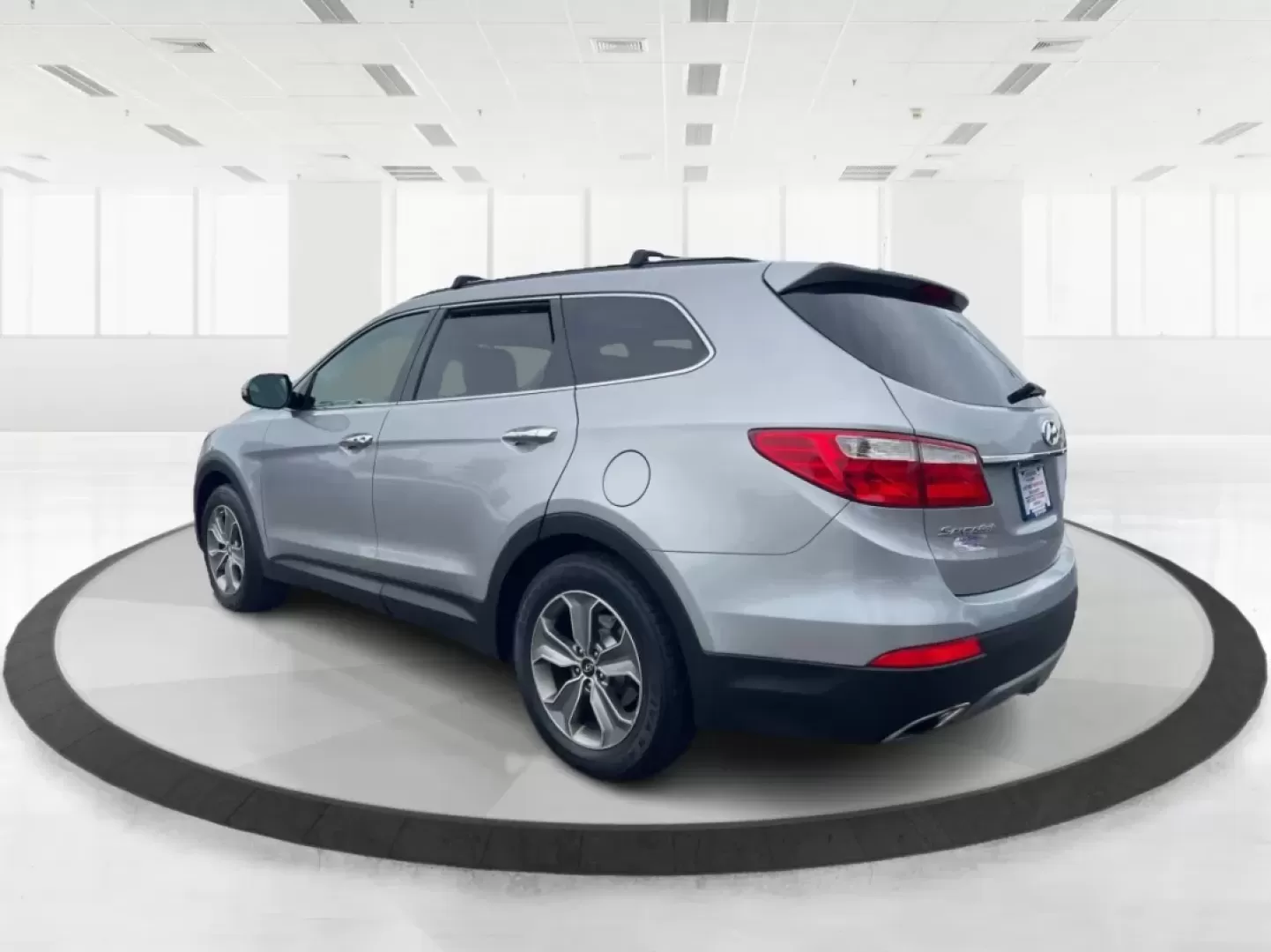 2014 Hyundai Santa Fe Limited (KM8SNDHF0EU) with an Lambda II 3.3L V-6 gasoline direct injection engine, located at 1099 N County Rd 25A , Troy, OH, 45373, (937) 908-9800, 40.057079, -84.212883 - **Rediscover Adventures with the 2014 Hyundai Santa Fe Limited Perfect for Families and Explorers Alike!**<br /> <br /> Are you searching for a reliable and spacious SUV that can accommodate your growing family or be the perfect companion for weekend getaways? Look no further than this stunning 201 - Photo#4