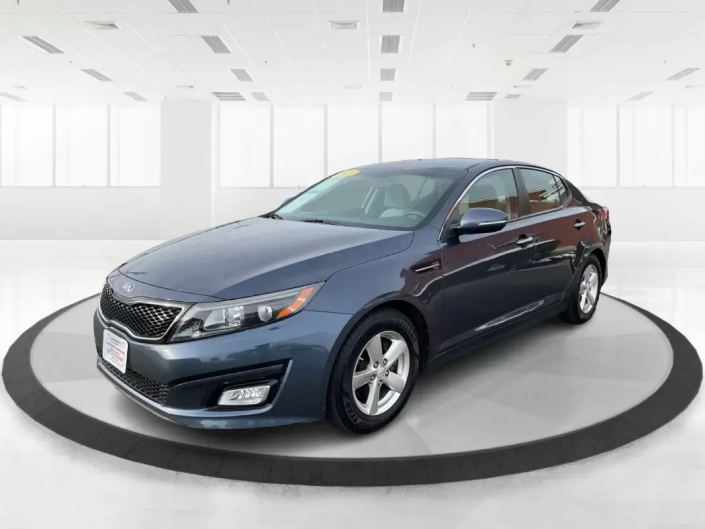 2015 Kia Optima LX (5XXGM4A77FG) with an Theta II 2.4L I-4 gasoline direct injection engine, located at 8750 N County Rd 25A, Piqua, OH, 45356, (937) 908-9800, 40.164391, -84.232513 - Are you seeking a reliable and stylish vehicle that's perfect for your daily commute or weekend getaways? Look no further than this outstanding 2015 Kia Optima LX, available now at Advantage Car and Credit in Piqua, OH! This sleek sedan combines functionality and comfort, making it an ideal choice f - Photo#8