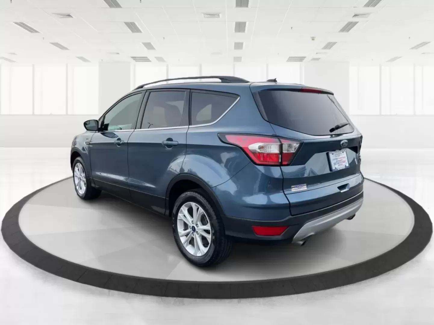 2018 Ford Escape SE (1FMCU0GD7JU) with an Other engine, located at 8750 N County Rd 25A, Piqua, OH, 45356, (937) 908-9800, 40.164391, -84.232513 - **Discover Your Next Adventure with the 2018 Ford Escape SE at Advantage Car and Credit - Piqua!**<br /> <br /> Are you ready to elevate your daily commute or weekend getaways? The 2018 Ford Escape SE is the perfect vehicle for those who crave both style and functionality in their daily lives. Wheth - Photo#4
