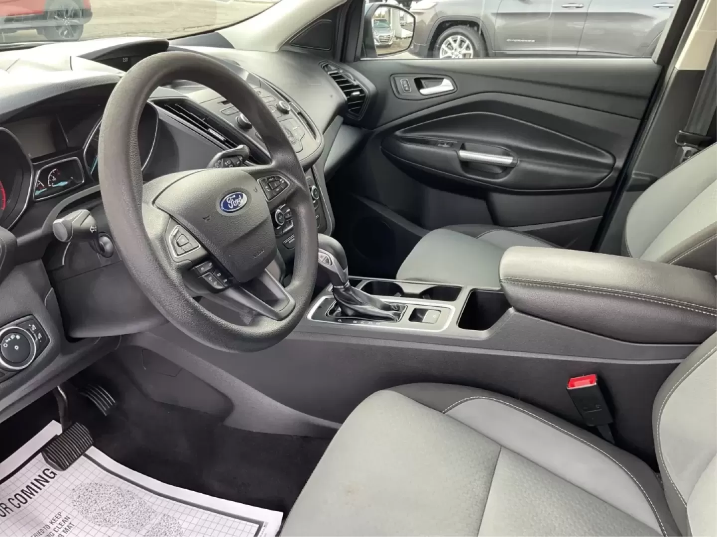 2018 Ford Escape SE (1FMCU0GD7JU) with an Other engine, located at 8750 N County Rd 25A, Piqua, OH, 45356, (937) 908-9800, 40.164391, -84.232513 - **Discover Your Next Adventure with the 2018 Ford Escape SE at Advantage Car and Credit - Piqua!**<br /> <br /> Are you ready to elevate your daily commute or weekend getaways? The 2018 Ford Escape SE is the perfect vehicle for those who crave both style and functionality in their daily lives. Wheth - Photo#9