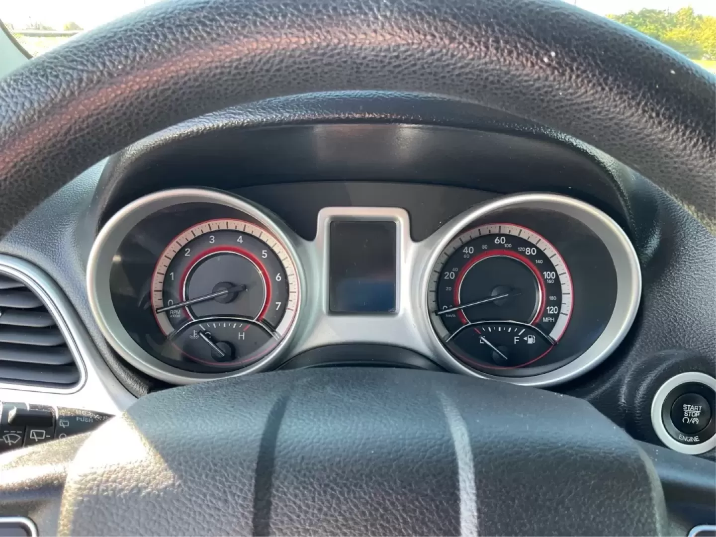 2016 Dodge Journey SE (3C4PDCAB8GT) with an Tigershark MultiAir 2.4L I-4 DOHC engine, located at 4508 South Dixie Dr, Moraine, OH, 45439, (937) 908-9800, 39.689976, -84.218452 - **Experience Life in Motion with the 2016 Dodge Journey SE SUV at Advantage Car and Credit - Moraine!**<br /> <br /> Are you ready to elevate your lifestyle? The 2016 Dodge Journey SE is the perfect blend of style, comfort, and versatility, making it the ideal SUV for growing families, weekend adven - Photo#14