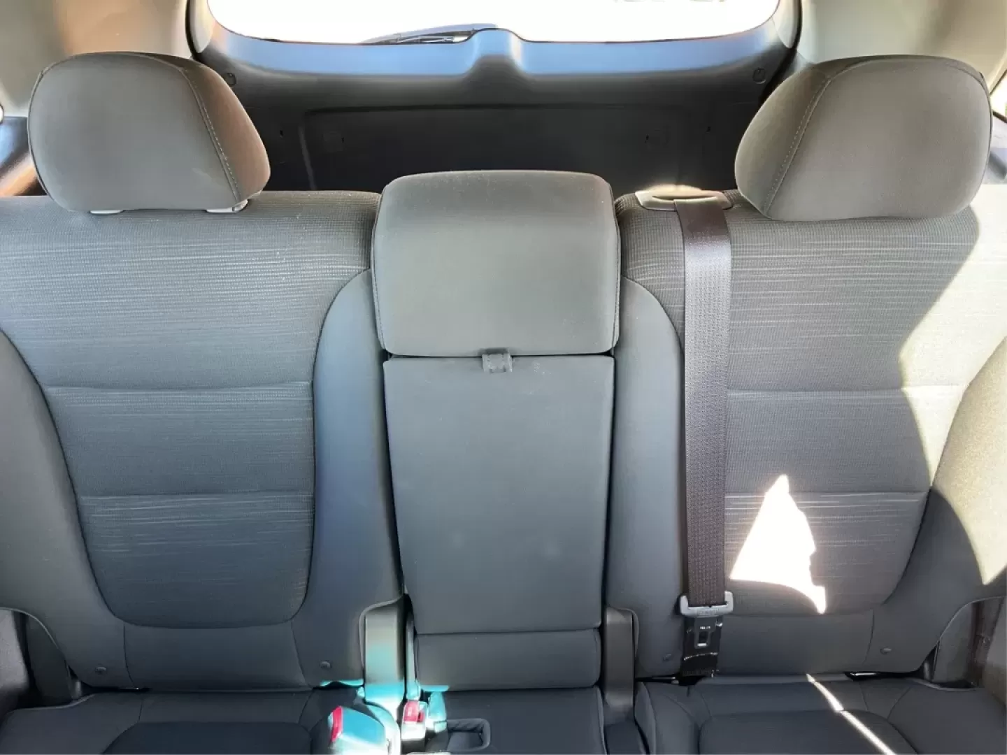 2014 Kia Sorento LX (5XYKTCA66EG) with an 2.4L I-4 gasoline direct injection engine, located at 4508 South Dixie Dr, Moraine, OH, 45439, (937) 908-9800, 39.689976, -84.218452 - ### Adventure Awaits with the 2014 Kia Sorento LX at Advantage Car and Credit - Moraine!<br /> <br /> Are you ready to elevate your family outings, weekend getaways, or daily commutes? The **2014 Kia Sorento LX** is your ultimate companion for all adventures, blending comfort, functionality, and sty - Photo#13