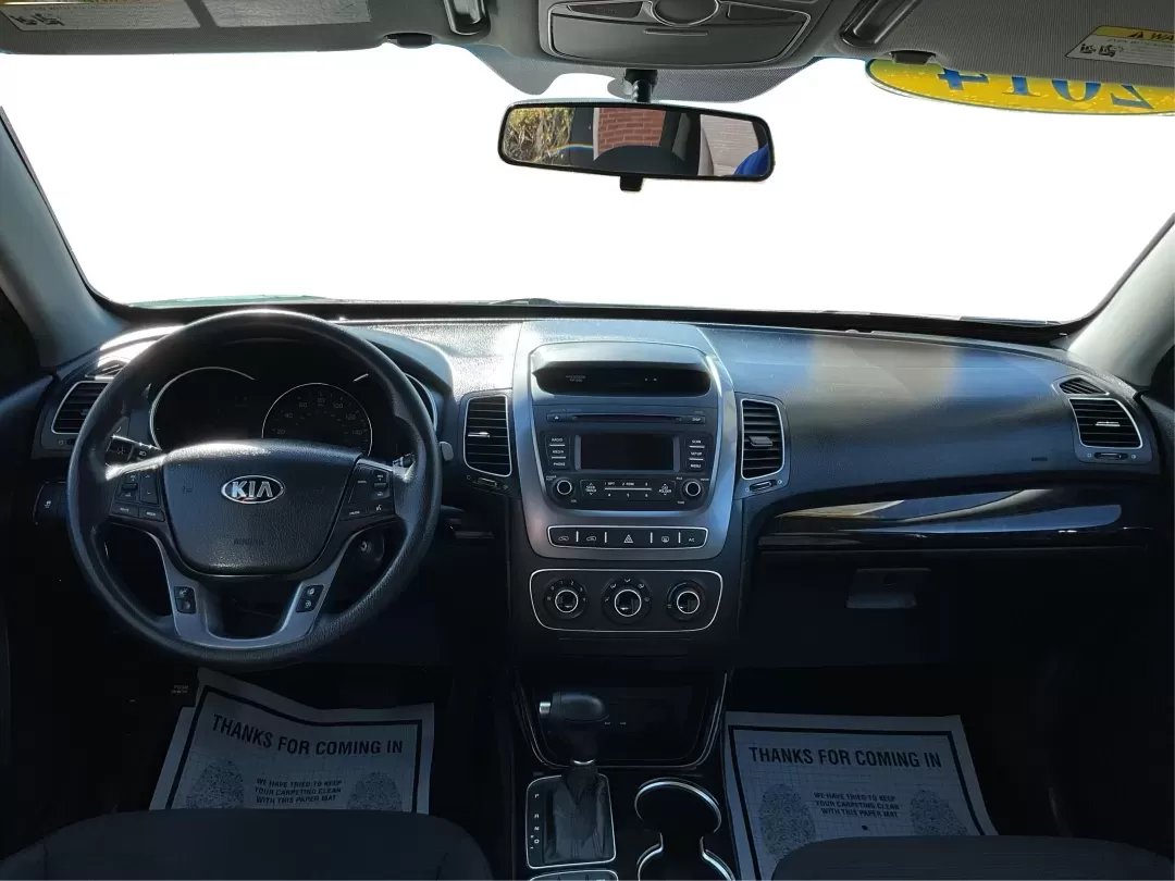 2014 Kia Sorento LX (5XYKTCA66EG) with an 2.4L I-4 gasoline direct injection engine, located at 4508 South Dixie Dr, Moraine, OH, 45439, (937) 908-9800, 39.689976, -84.218452 - ### Adventure Awaits with the 2014 Kia Sorento LX at Advantage Car and Credit - Moraine!<br /> <br /> Are you ready to elevate your family outings, weekend getaways, or daily commutes? The **2014 Kia Sorento LX** is your ultimate companion for all adventures, blending comfort, functionality, and sty - Photo#18