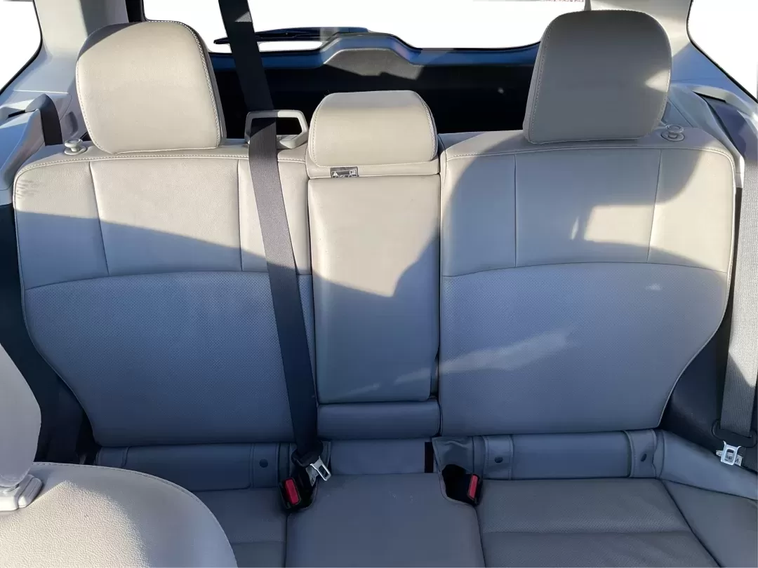 2015 Subaru Forester 2.5i Limited (JF2SJAHC5FH) with an 2.5L H-4 DOHC engine, located at 1230 East Main St, Xenia, OH, 45385, (937) 908-9800, 39.688026, -83.910172 - Looking for a reliable vehicle that can seamlessly transition from daily commutes to weekend adventures? Look no further than the 2015 Subaru Forester 2.5i Limited, available now at Advantage Car and Credit in Xenia, OH. This versatile SUV is perfect for growing families, outdoor enthusiasts, and an - Photo#13