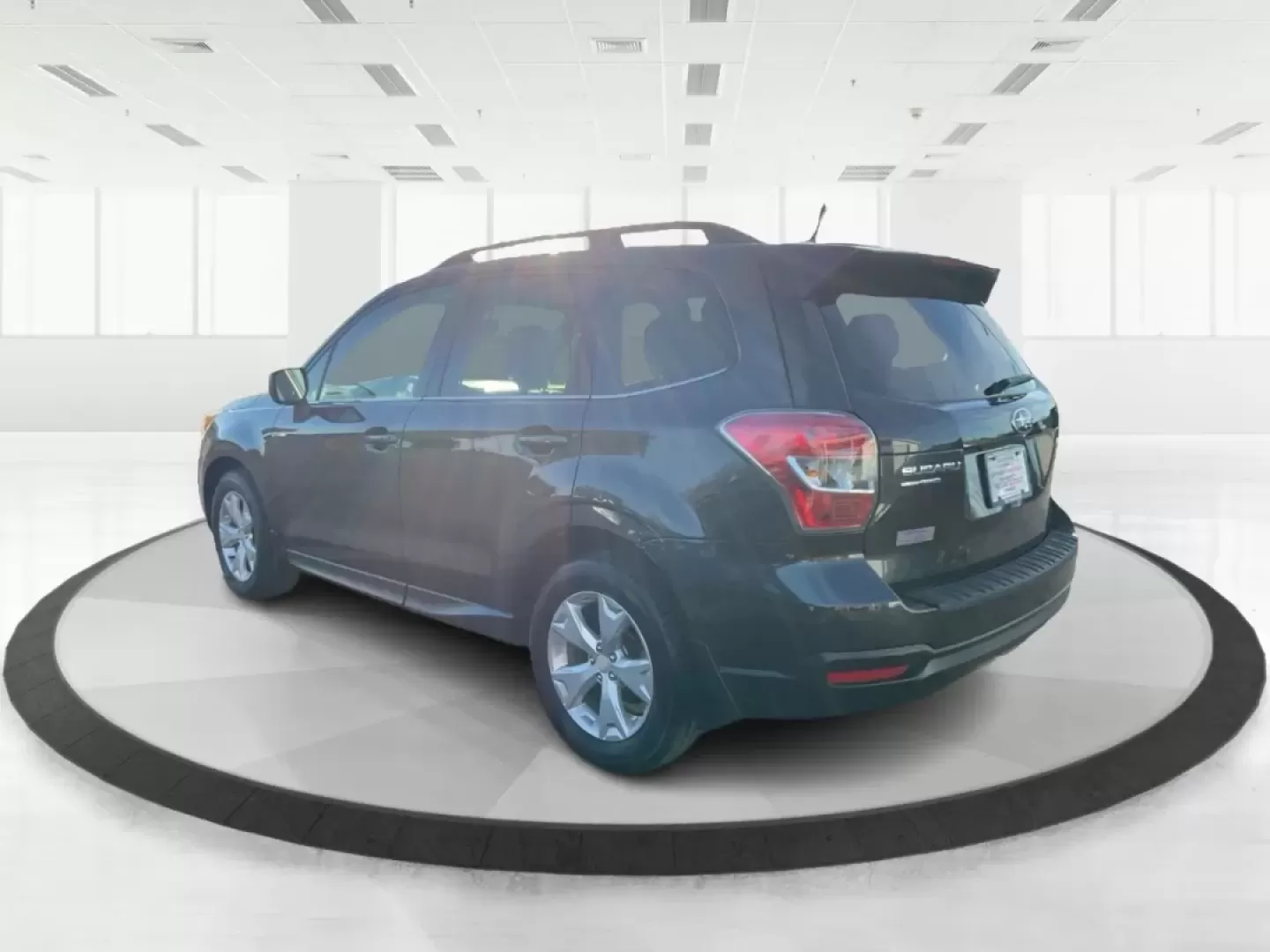 2015 Subaru Forester 2.5i Limited (JF2SJAHC5FH) with an 2.5L H-4 DOHC engine, 6-Speed Automatic transmission, located at 401 Woodman Dr, Riverside, OH, 45431, (937) 908-9800, 39.760899, -84.123421 - Looking for a reliable vehicle that can seamlessly transition from daily commutes to weekend adventures? Look no further than the 2015 Subaru Forester 2.5i Limited, available now at Advantage Car and Credit in Xenia, OH. This versatile SUV is perfect for growing families, outdoor enthusiasts, and an - Photo#4