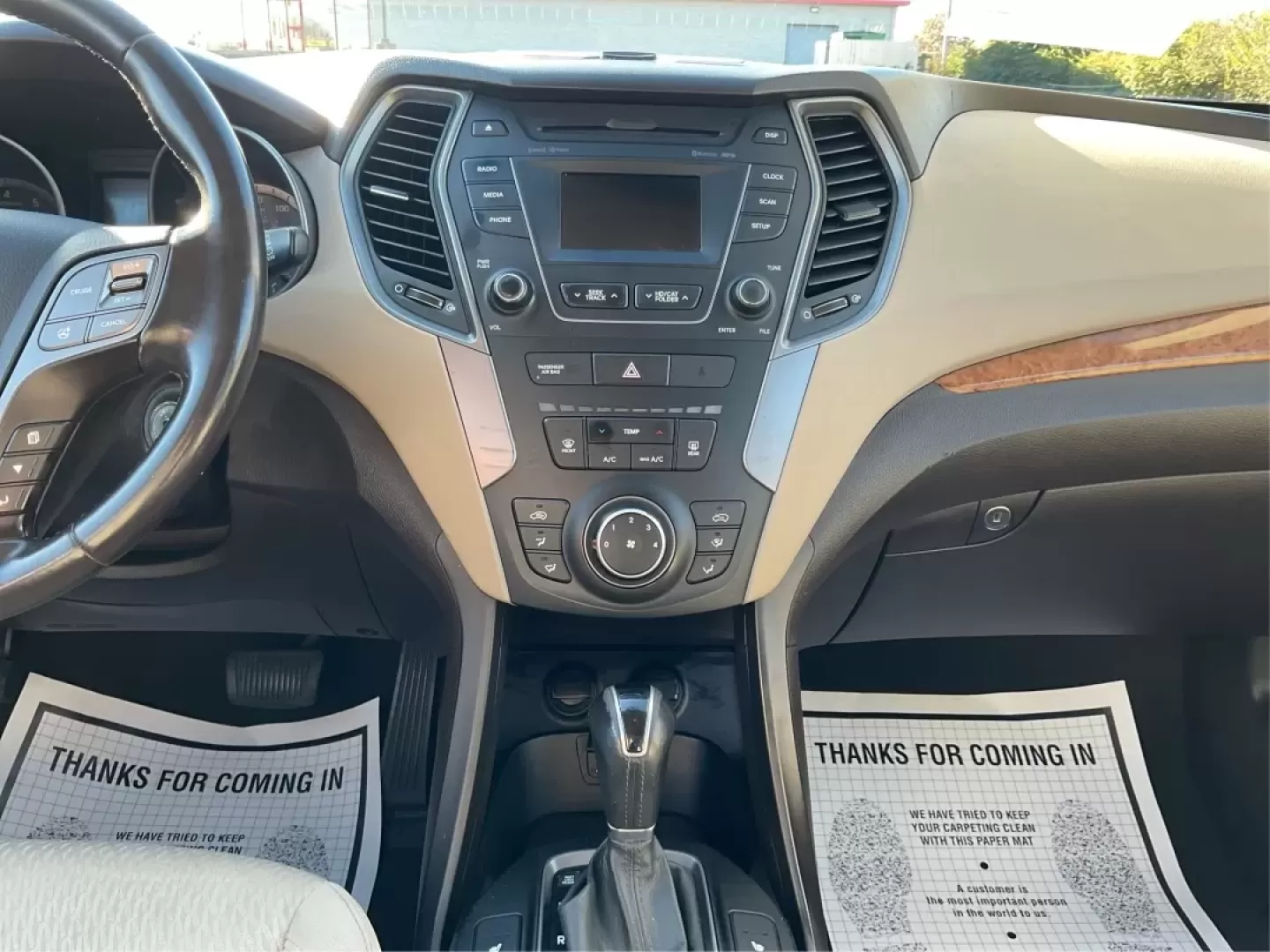 2014 Hyundai Santa Fe 2.4L (5XYZUDLBXEG) with an Theta II 2.4L I-4 gasoline direct injection engine, located at 8750 N County Rd 25A, Piqua, OH, 45356, (937) 908-9800, 40.164391, -84.232513 - **Explore New Adventures in the 2014 Hyundai Santa Fe from Advantage Car and Credit - Piqua!**<br /> <br /> Are you ready to elevate your family outings or weekend adventures? Look no further than this stunning 2014 Hyundai Santa Fe, perfect for those who crave both comfort and versatility in their - Photo#13