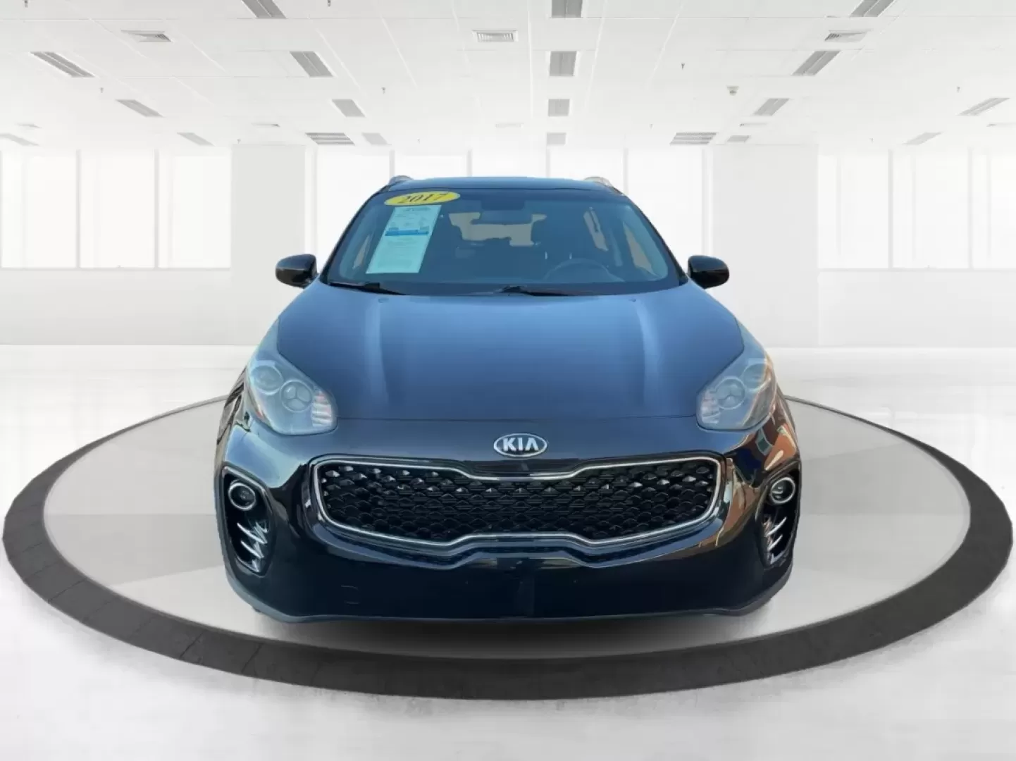 2017 Kia Sportage LX (KNDPMCACXH7) with an Theta II 2.4L I-4 gasoline direct injection engine, located at 880 E. National Road, Vandalia, OH, 45377, (937) 908-9800, 39.891918, -84.183594 - **Adventure Awaits with the 2017 Kia Sportage LX Perfect for Your Next Family Road Trip!**<br /> <br /> Looking for a reliable, stylish, and versatile vehicle that's ideal for everything from family outings to weekend getaways? Look no further than the 2017 Kia Sportage LX, available now at Advanta - Photo#7