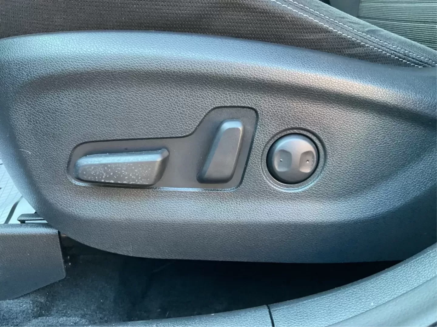 2017 Kia Sportage LX (KNDPMCACXH7) with an Theta II 2.4L I-4 gasoline direct injection engine, located at 880 E. National Road, Vandalia, OH, 45377, (937) 908-9800, 39.891918, -84.183594 - **Adventure Awaits with the 2017 Kia Sportage LX Perfect for Your Next Family Road Trip!**<br /> <br /> Looking for a reliable, stylish, and versatile vehicle that's ideal for everything from family outings to weekend getaways? Look no further than the 2017 Kia Sportage LX, available now at Advanta - Photo#17