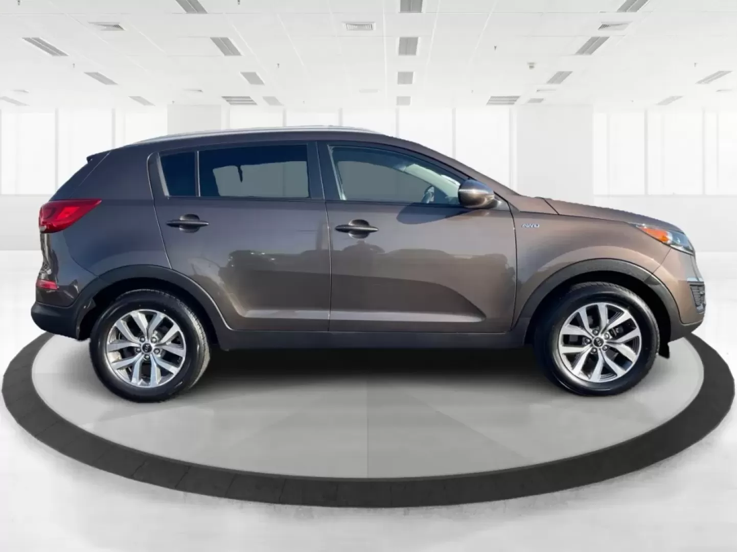 2014 Kia Sportage LX (KNDPBCAC8E7) with an Other engine, located at 1230 East Main St, Xenia, OH, 45385, (937) 908-9800, 39.688026, -83.910172 - **Adventure Awaits: 2014 Kia Sportage LX Ideal for Your Next Journey!**<br /> <br /> If you're searching for a versatile vehicle that seamlessly blends style, comfort, and functionality, the 2014 Kia Sportage LX is your answer! Perfect for weekend adventures or daily commutes, this crossover is des - Photo#1