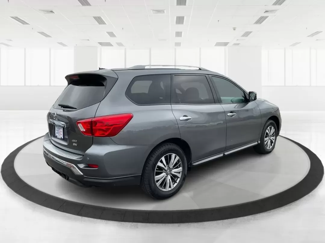 2018 Nissan Pathfinder SV (5N1DR2MM1JC) with an 3.5L V-6 gasoline direct injection engine, located at 880 E. National Road, Vandalia, OH, 45377, (937) 908-9800, 39.891918, -84.183594 - Are you ready to elevate your family adventures or weekend getaways? Look no further than the 2018 Nissan Pathfinder SV, available now at Advantage Car and Credit in Vandalia, OH. Perfectly designed for growing families, this spacious SUV is not only a reliable daily driver but also an ideal compani - Photo#2