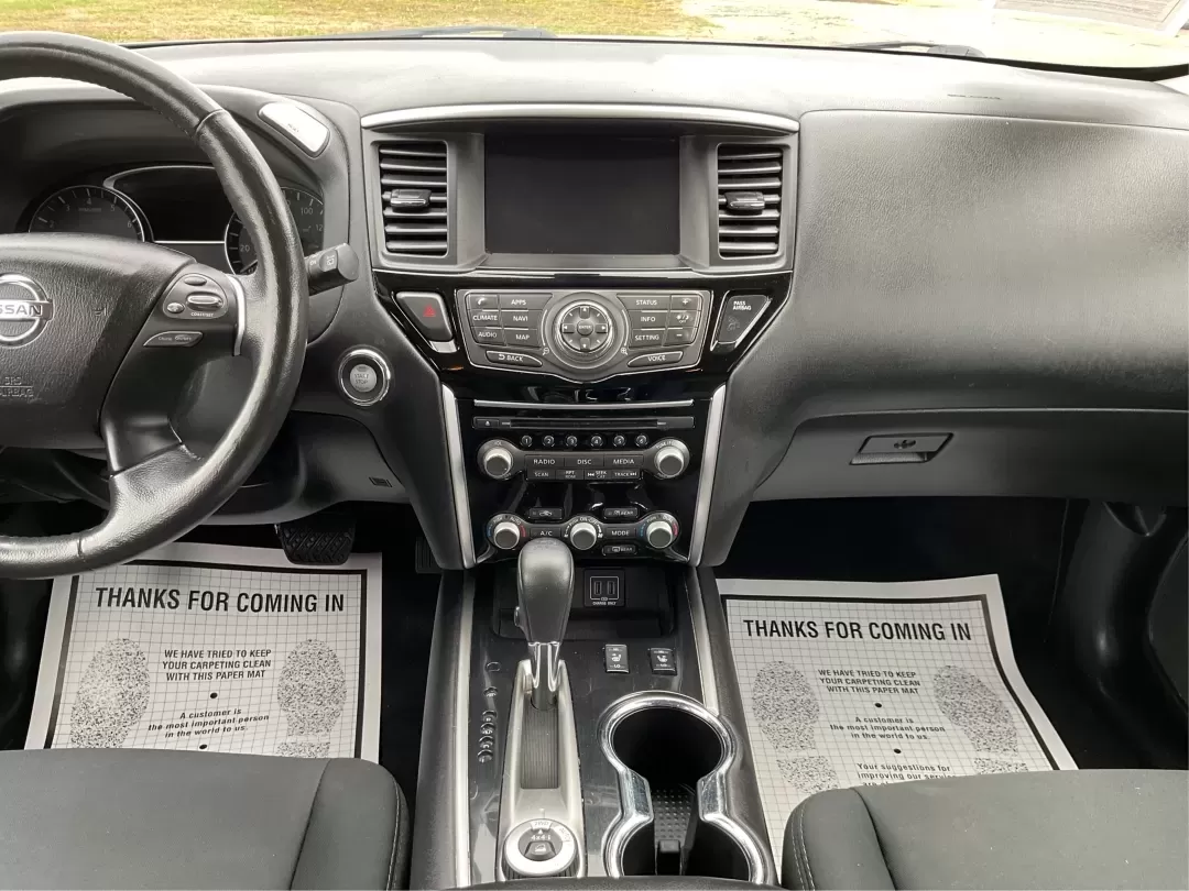 2018 Nissan Pathfinder SV (5N1DR2MM1JC) with an 3.5L V-6 gasoline direct injection engine, located at 880 E. National Road, Vandalia, OH, 45377, (937) 908-9800, 39.891918, -84.183594 - Are you ready to elevate your family adventures or weekend getaways? Look no further than the 2018 Nissan Pathfinder SV, available now at Advantage Car and Credit in Vandalia, OH. Perfectly designed for growing families, this spacious SUV is not only a reliable daily driver but also an ideal compani - Photo#13