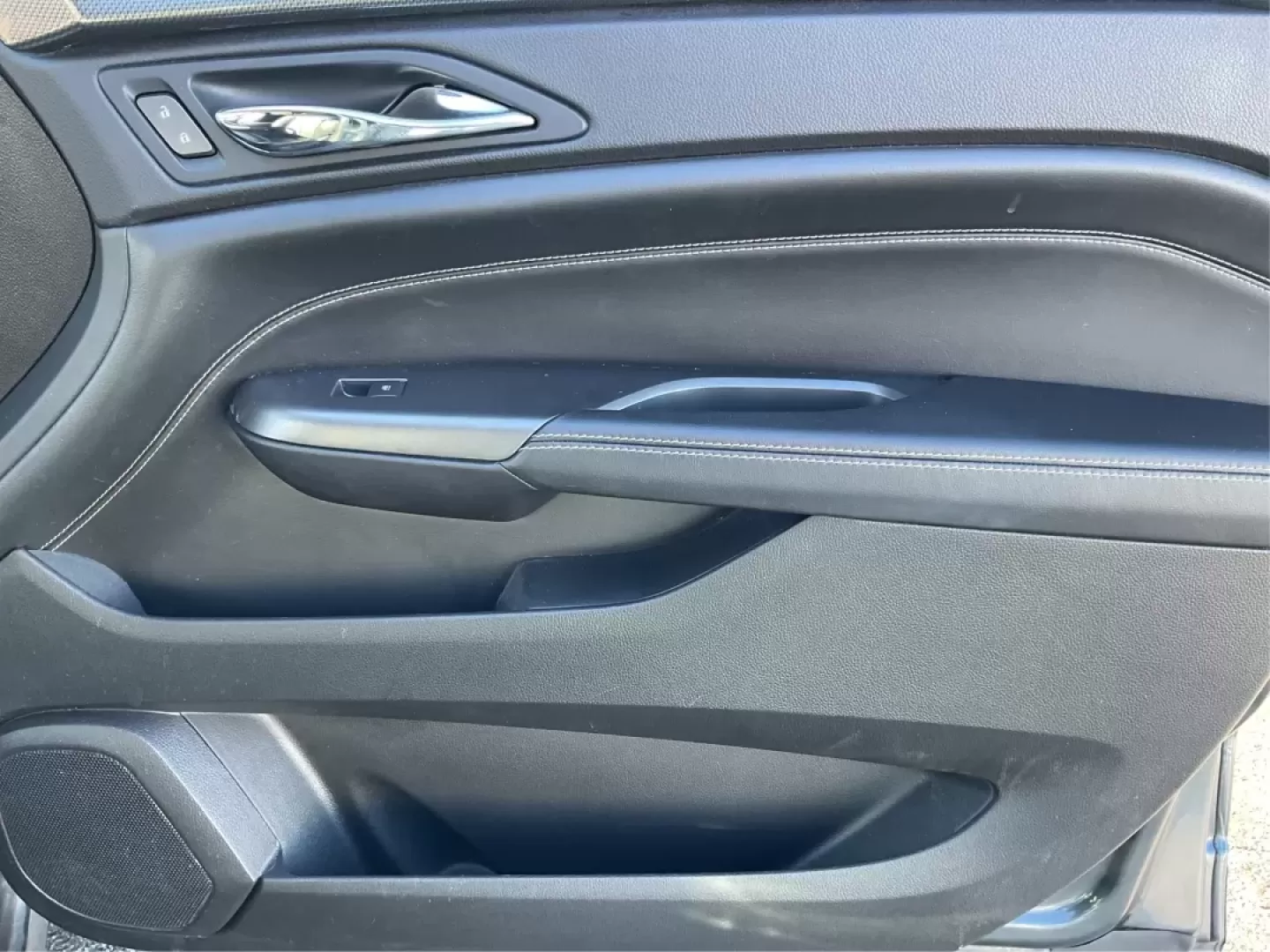 2012 Cadillac SRX Standard (3GYFNGE39CS) with an 3.6L V-6 gasoline direct injection engine, located at 1184 Kauffman Ave, Fairborn, OH, 45324, (937) 908-9800, 39.807072, -84.030914 - **Adventure Awaits with the 2012 Cadillac SRX Your Next Family SUV!**<br /> <br /> Are you on the hunt for a versatile vehicle that can handle your family's busy lifestyle and weekend adventures? Look no further than this stunning 2012 Cadillac SRX, available now at Advantage Car and Credit in Fair - Photo#20