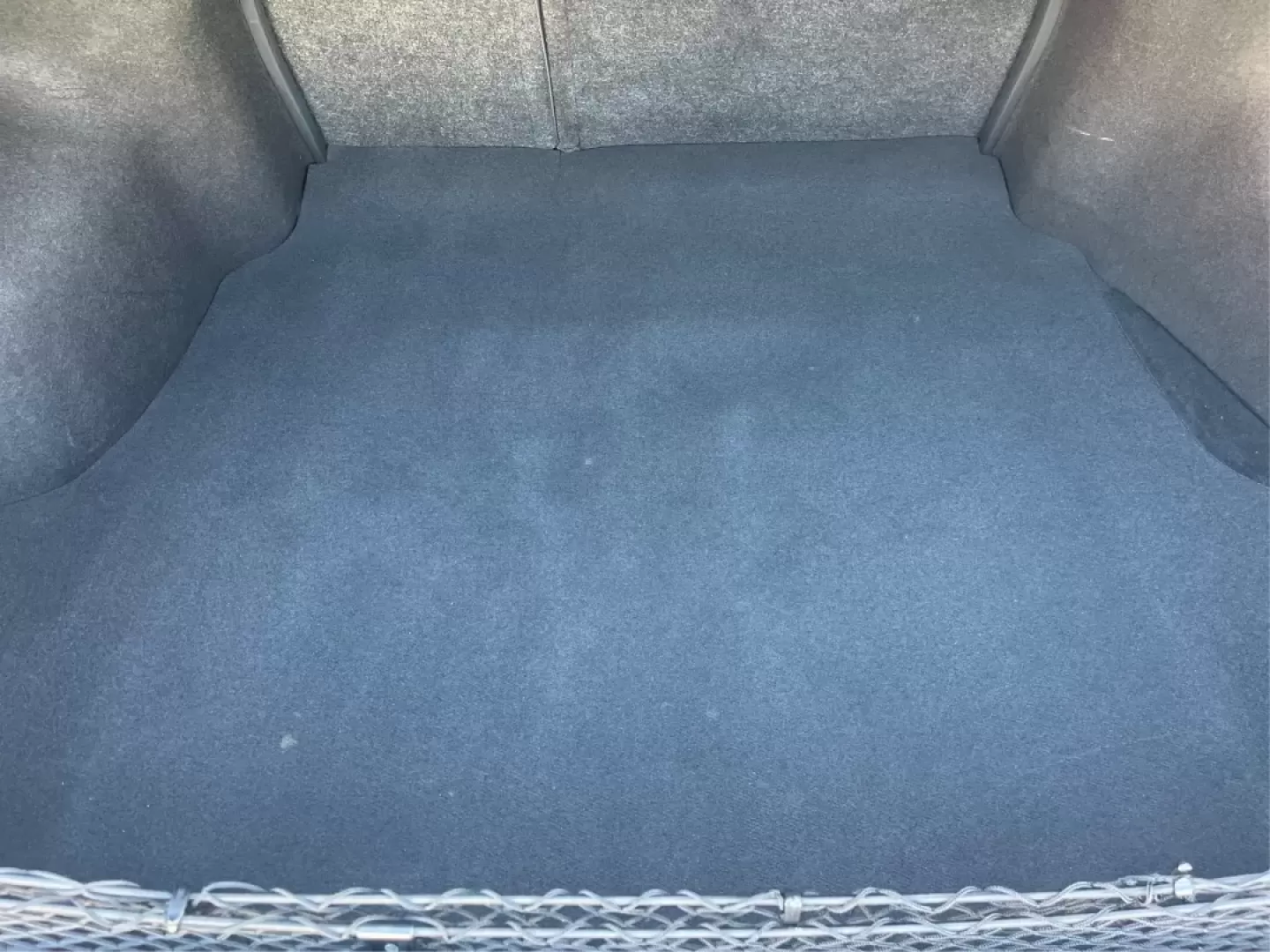 2015 Hyundai Sonata Limited (5NPE34AF7FH) with an 2.4L I-4 gasoline direct injection engine, located at 880 E. National Road, Vandalia, OH, 45377, (937) 908-9800, 39.891918, -84.183594 - **Unleash a New Lifestyle with the 2015 Hyundai Sonata Limited Your Perfect Sedan Awaits!**<br /> <br /> Are you ready to elevate your daily commute or weekend getaways? The 2015 Hyundai Sonata Limited, available at Advantage Car and Credit in Vandalia, OH, is designed with your lifestyle in mind. - Photo#12