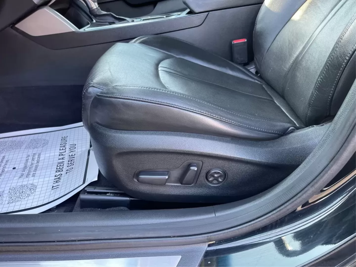 2015 Hyundai Sonata Limited (5NPE34AF7FH) with an 2.4L I-4 gasoline direct injection engine, located at 880 E. National Road, Vandalia, OH, 45377, (937) 908-9800, 39.891918, -84.183594 - **Unleash a New Lifestyle with the 2015 Hyundai Sonata Limited Your Perfect Sedan Awaits!**<br /> <br /> Are you ready to elevate your daily commute or weekend getaways? The 2015 Hyundai Sonata Limited, available at Advantage Car and Credit in Vandalia, OH, is designed with your lifestyle in mind. - Photo#18