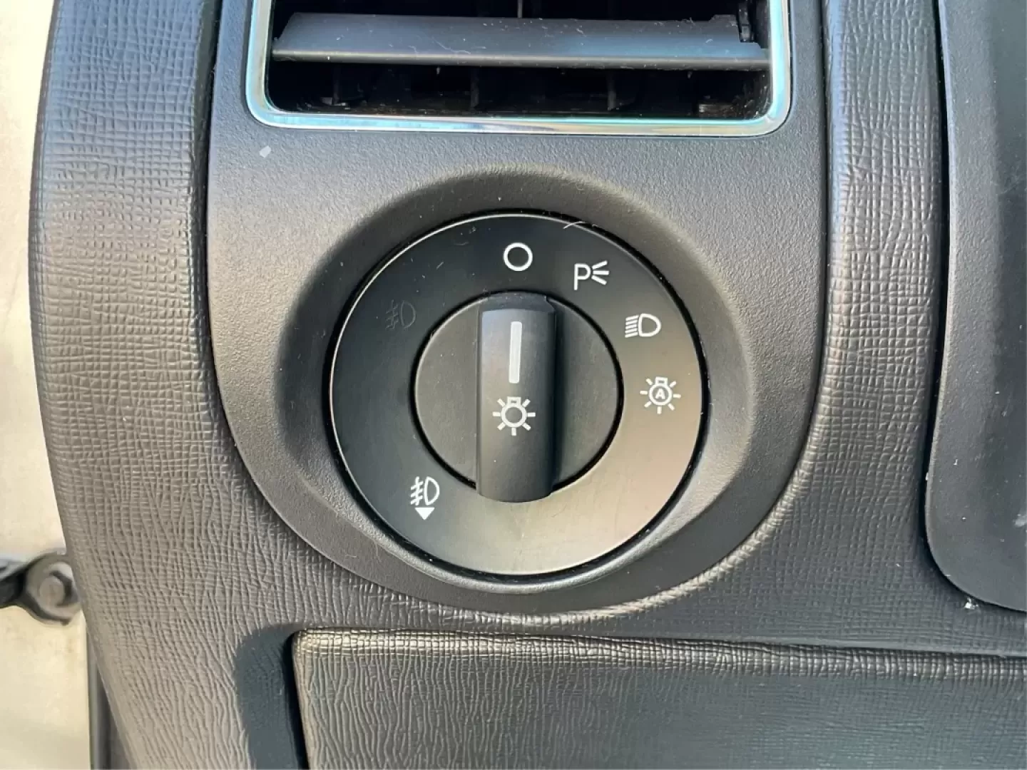 2013 Ford Flex Limited (2FMHK6DT6DB) with an EcoBoost 3.5L V-6 gasoline direct injection engine, located at 1951 S Dayton Lakeview Rd., New Carlisle, OH, 45344, (937) 908-9800, 39.890999, -84.050255 - ### Discover Your Adventure with the 2013 Ford Flex Limited at Advantage Car and Credit!<br /> <br /> Are you searching for a vehicle that perfectly balances family comfort with versatility? Look no further than the 2013 Ford Flex Limited, available now at Advantage Car and Credit in New Carlisle, O - Photo#17