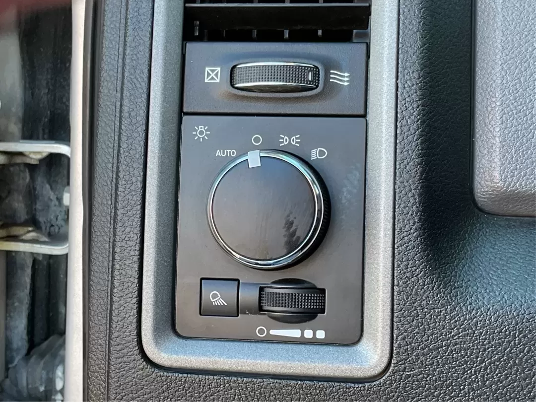 2016 Ram 1500 Tradesman (1C6RR7FT3GS) with an Other engine, located at 4508 South Dixie Dr, Moraine, OH, 45439, (937) 908-9800, 39.689976, -84.218452 - Looking for a reliable vehicle that seamlessly fits into your active lifestyle? Look no further than this robust 2016 Ram 1500 Tradesman, available now at Advantage Car and Credit in Moraine, OH. This quad cab truck is not just a vehicle; it's a gateway to adventure, perfect for weekend getaways, tr - Photo#16