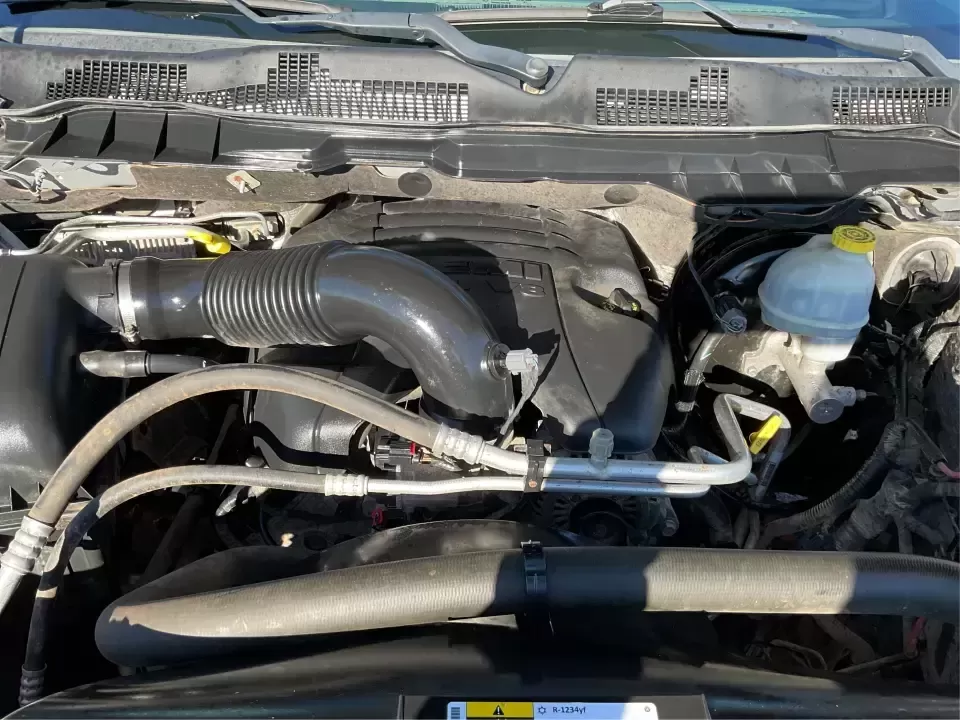 2016 Ram 1500 Tradesman (1C6RR7FT3GS) with an 5.7L V8 OHV 16V engine, 6A transmission, located at 1230 East Main St, Xenia, OH, 45385, (937) 908-9800, 39.688026, -83.910172 - Looking for a reliable vehicle that seamlessly fits into your active lifestyle? Look no further than this robust 2016 Ram 1500 Tradesman, available now at Advantage Car and Credit in Moraine, OH. This quad cab truck is not just a vehicle; it's a gateway to adventure, perfect for weekend getaways, tr - Photo#11