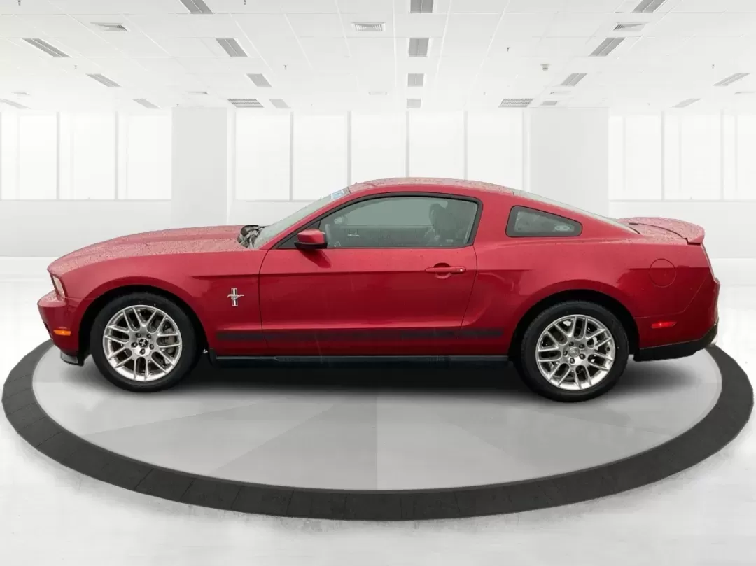 2012 Ford Mustang V6 Premium (1ZVBP8AM2C5) with an 3.7L V-6 DOHC engine, located at 1951 S Dayton Lakeview Rd., New Carlisle, OH, 45344, (937) 908-9800, 39.890999, -84.050255 - **Embrace the Spirit of Adventure with the 2012 Ford Mustang V6 Premium!**<br /> <br /> Are you ready to infuse your daily routine with excitement and style? The 2012 Ford Mustang V6 Premium, available at Advantage Car and Credit in Vandalia, OH, is the perfect companion for those who crave a thrill - Photo#5