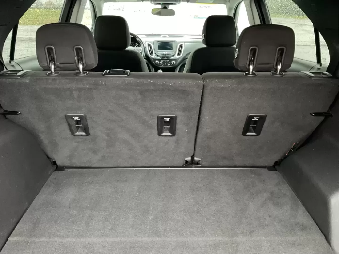 2019 Chevrolet Equinox LT (3GNAXKEV6KS) with an 1.5L I-4 gasoline direct injection engine, located at 8750 N County Rd 25A, Piqua, OH, 45356, (937) 908-9800, 40.164391, -84.232513 - **Unleash the Adventure with This 2019 Chevrolet Equinox LT: Your Perfect SUV Awaits!**<br /> <br /> If you're searching for a versatile SUV that can effortlessly transition from busy weekdays to weekend getaways, look no further than this stunning 2019 Chevrolet Equinox LT, available now at Advanta - Photo#12