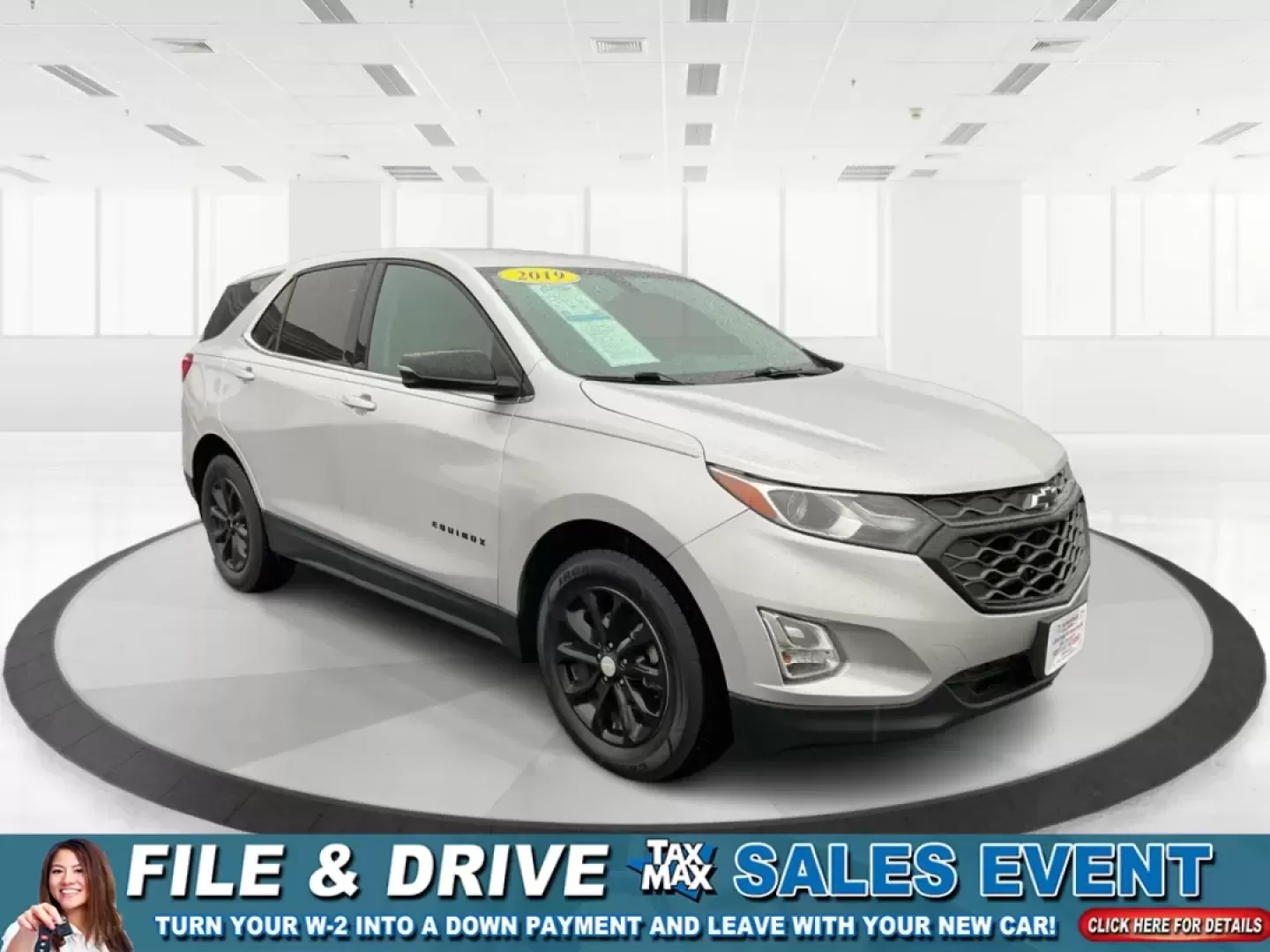 2019 Chevrolet Equinox LT (3GNAXKEV6KS) with an 1.5L I-4 gasoline direct injection engine, located at 1230 East Main St, Xenia, OH, 45385, (937) 908-9800, 39.688026, -83.910172 - **Unleash the Adventure with This 2019 Chevrolet Equinox LT: Your Perfect SUV Awaits!**<br /> <br /> If you're searching for a versatile SUV that can effortlessly transition from busy weekdays to weekend getaways, look no further than this stunning 2019 Chevrolet Equinox LT, available now at Advanta - Photo#0