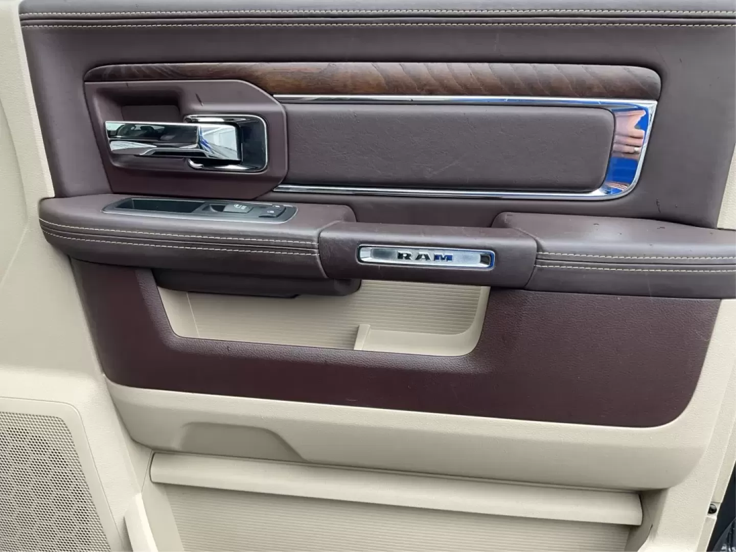 2016 Ram 1500 Longhorn (1C6RR7PT9GS) with an Other engine, located at 8750 N County Rd 25A, Piqua, OH, 45356, (937) 908-9800, 40.164391, -84.232513 - **Discover Your Next Adventure with This 2016 Ram 1500 Longhorn at Advantage Car and Credit - Piqua, OH**<br /> <br /> Are you ready to elevate your driving experience and embrace the freedom of the open road? Whether you're hauling gear for a weekend getaway or navigating daily commutes, the 2016 R - Photo#19