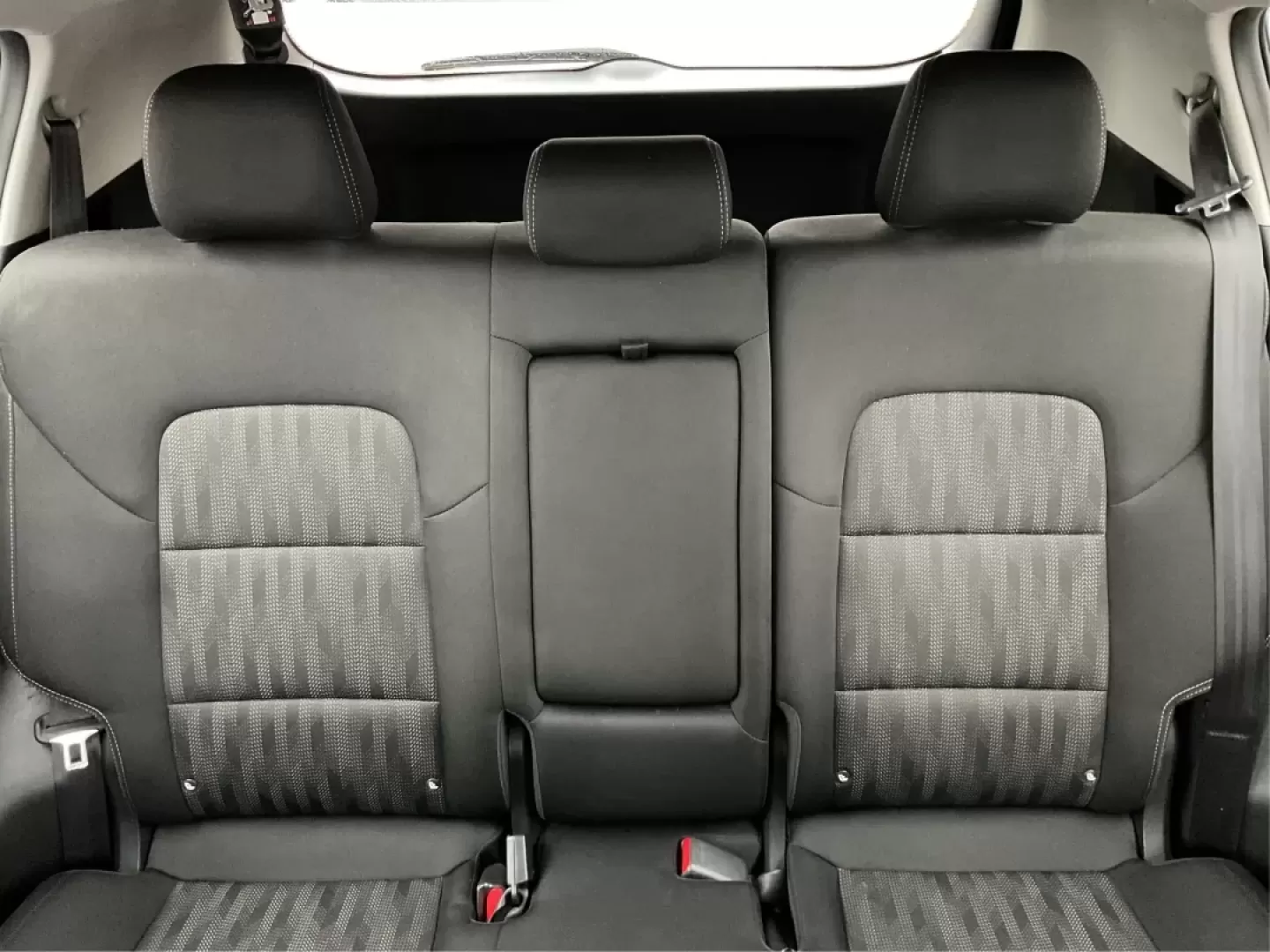 2019 Kia Sportage LX (KNDPMCAC4K7) with an Theta II 2.4L I-4 gasoline direct injection engine, located at 8750 N County Rd 25A, Piqua, OH, 45356, (937) 908-9800, 40.164391, -84.232513 - Experience the perfect blend of comfort, versatility, and performance with this 2019 Kia Sportage LX, designed for individuals and families who crave adventure. Whether you're navigating the bustling streets of Piqua, OH, or exploring nearby scenic routes, this stylish crossover SUV is built to acco - Photo#14