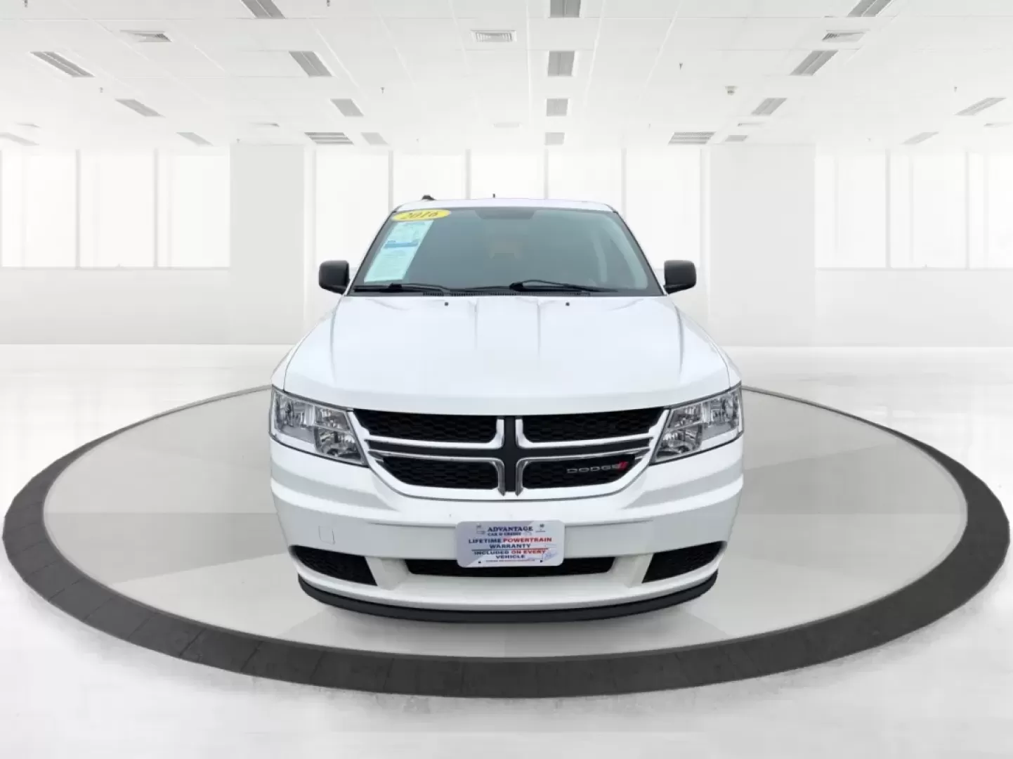 2016 Dodge Journey SE (3C4PDCAB1GT) with an Tigershark MultiAir 2.4L I-4 DOHC engine, located at 1099 N County Rd 25A , Troy, OH, 45373, (937) 908-9800, 40.057079, -84.212883 - Are you searching for the perfect vehicle to accommodate your growing family or enhance your daily commute? Look no further than this stunning 2016 Dodge Journey SE, available now at Advantage Car and Credit in Troy, OH! With its spacious interior and excellent features, this budget-friendly SUV is - Photo#7