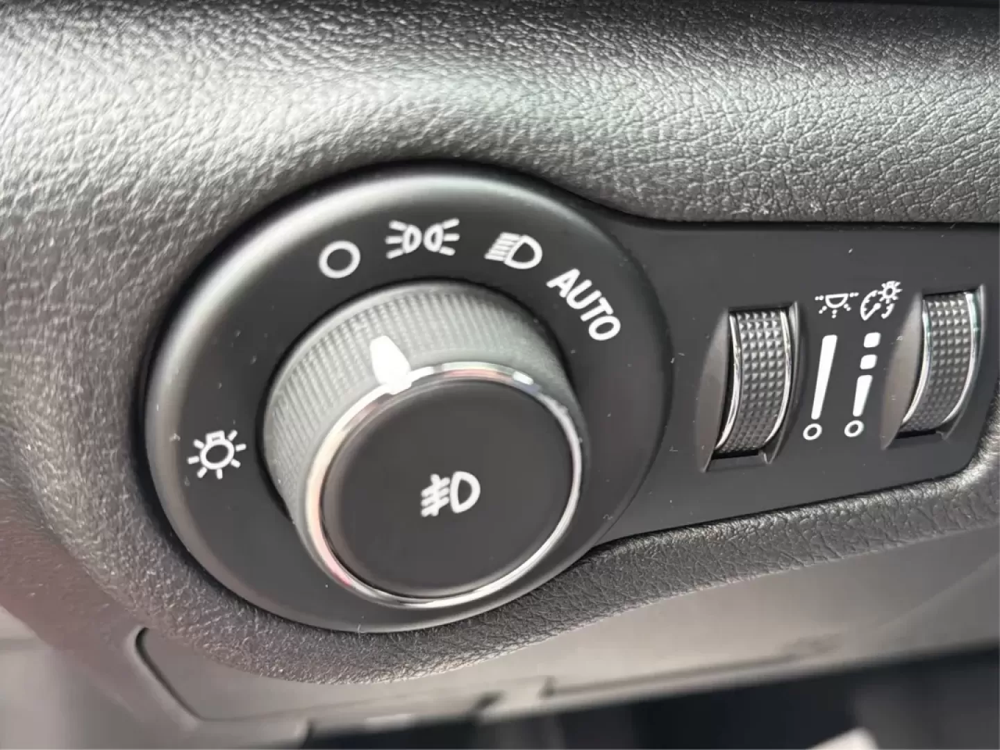 2016 Chrysler 200 C (1C3CCCCB1GN) with an Pentastar 3.6L V-6 DOHC engine, located at 401 Woodman Dr, Riverside, OH, 45431, (937) 908-9800, 39.760899, -84.123421 - **Drive Your Dreams with This 2016 Chrysler 200 Ideal for Everyday Adventures!**<br /> <br /> Are you seeking a versatile sedan that perfectly balances style, comfort, and performance for your daily commute or weekend getaways? Look no further! This stunning 2016 Chrysler 200, adorned in Velvet Red - Photo#17