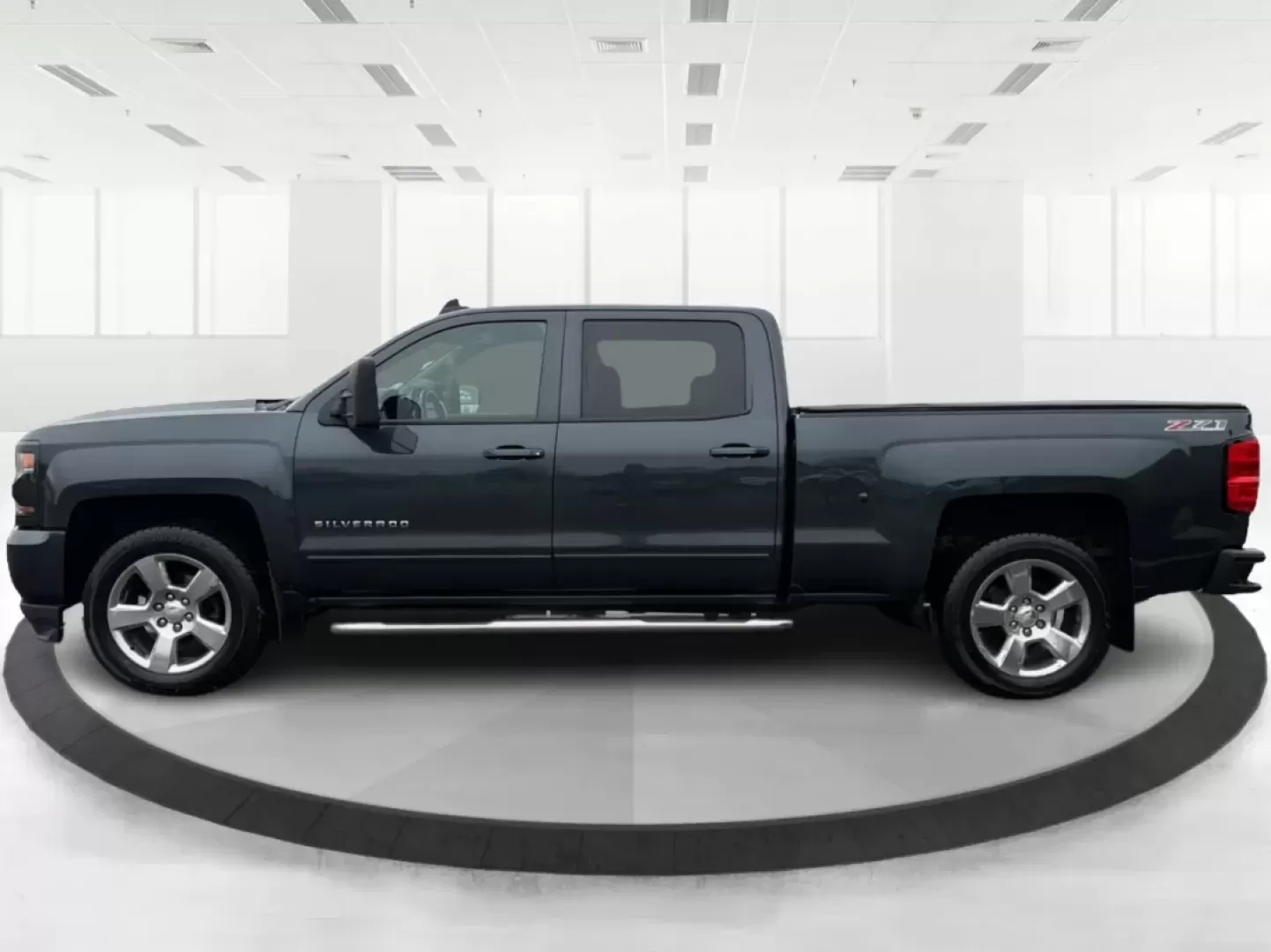 2017 Chevrolet Silverado 1500 LT Z71 (1GCUKRECXHF) with an EcoTec3 5.3L V-8 gasoline direct injection engine, located at 8750 N County Rd 25A, Piqua, OH, 45356, (937) 908-9800, 40.164391, -84.232513 - **Conquer Every Journey with the 2017 Chevrolet Silverado 1500 LT Z71!**<br /> <br /> If you're searching for a truck that can handle everything life throws at you-whether it's a weekend adventure, a daily commute, or the demands of a growing family-the 2017 Chevrolet Silverado 1500 LT Z71 is the pe - Photo#5
