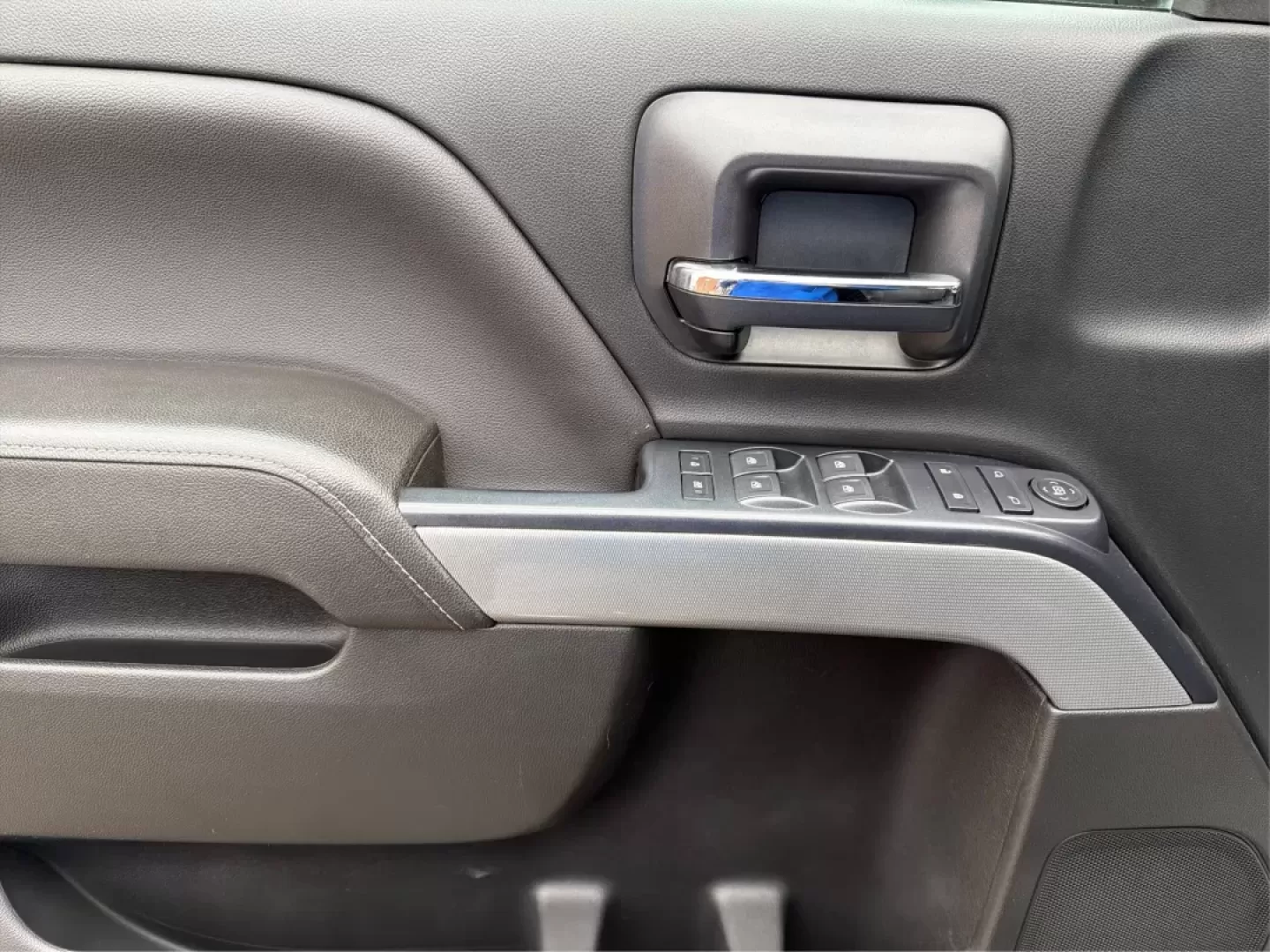 2017 Chevrolet Silverado 1500 LT Z71 (1GCUKRECXHF) with an EcoTec3 5.3L V-8 gasoline direct injection engine, located at 8750 N County Rd 25A, Piqua, OH, 45356, (937) 908-9800, 40.164391, -84.232513 - **Conquer Every Journey with the 2017 Chevrolet Silverado 1500 LT Z71!**<br /> <br /> If you're searching for a truck that can handle everything life throws at you-whether it's a weekend adventure, a daily commute, or the demands of a growing family-the 2017 Chevrolet Silverado 1500 LT Z71 is the pe - Photo#18