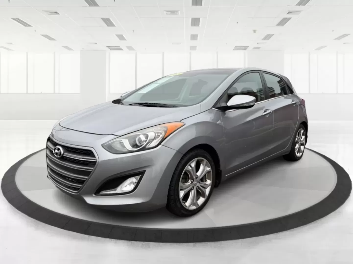 2016 Hyundai Elantra GT HB (KMHD35LH0GU) with an Other engine, located at 401 Woodman Dr, Riverside, OH, 45431, (937) 908-9800, 39.760899, -84.123421 - **Discover Your Next Adventure with the 2016 Hyundai Elantra GT at Advantage Car and Credit Riverside!** <br /> <br /> Are you ready to elevate your daily commute or family road trips with a stylish and reliable vehicle? The 2016 Hyundai Elantra GT is the perfect blend of comfort, efficiency, and p - Photo#8