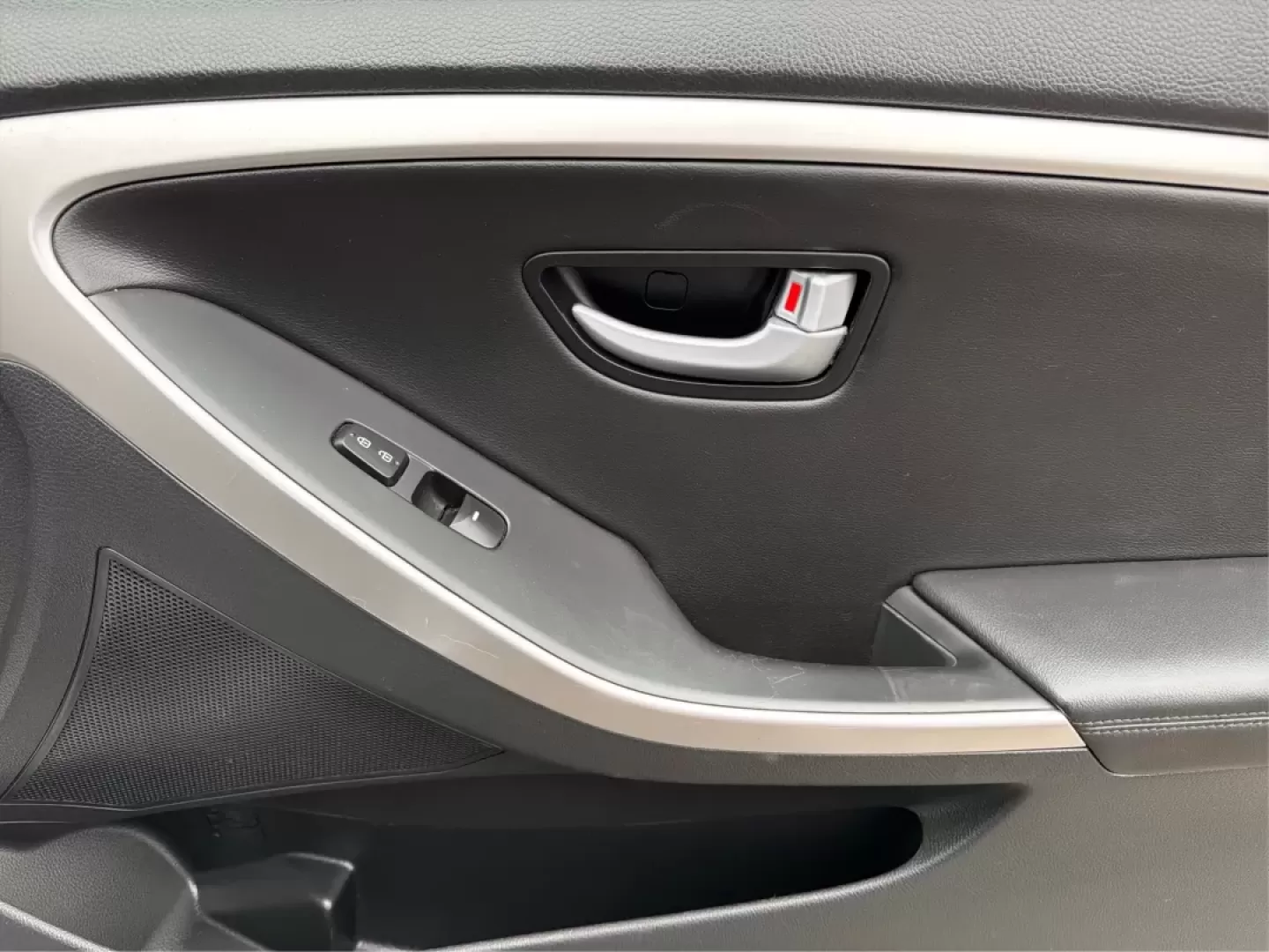 2016 Hyundai Elantra GT HB (KMHD35LH0GU) with an Other engine, located at 401 Woodman Dr, Riverside, OH, 45431, (937) 908-9800, 39.760899, -84.123421 - **Discover Your Next Adventure with the 2016 Hyundai Elantra GT at Advantage Car and Credit Riverside!** <br /> <br /> Are you ready to elevate your daily commute or family road trips with a stylish and reliable vehicle? The 2016 Hyundai Elantra GT is the perfect blend of comfort, efficiency, and p - Photo#19