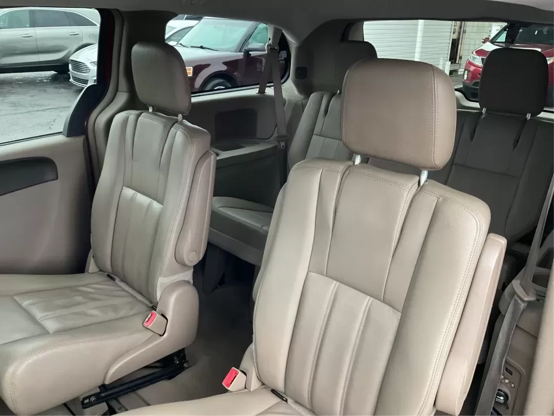 2016 Chrysler Town and Country Touring (2C4RC1BG8GR) with an Pentastar 3.6L V-6 DOHC engine, located at 880 E. National Road, Vandalia, OH, 45377, (937) 908-9800, 39.891918, -84.183594 - **Find Your Family Adventure with This 2016 Chrysler Town and Country at Advantage Car and Credit - Vandalia!**<br /> <br /> Imagine packing up your family and hitting the open road in a reliable, spacious van that caters to all your travel needs. The 2016 Chrysler Town and Country is your ticke - Photo#10