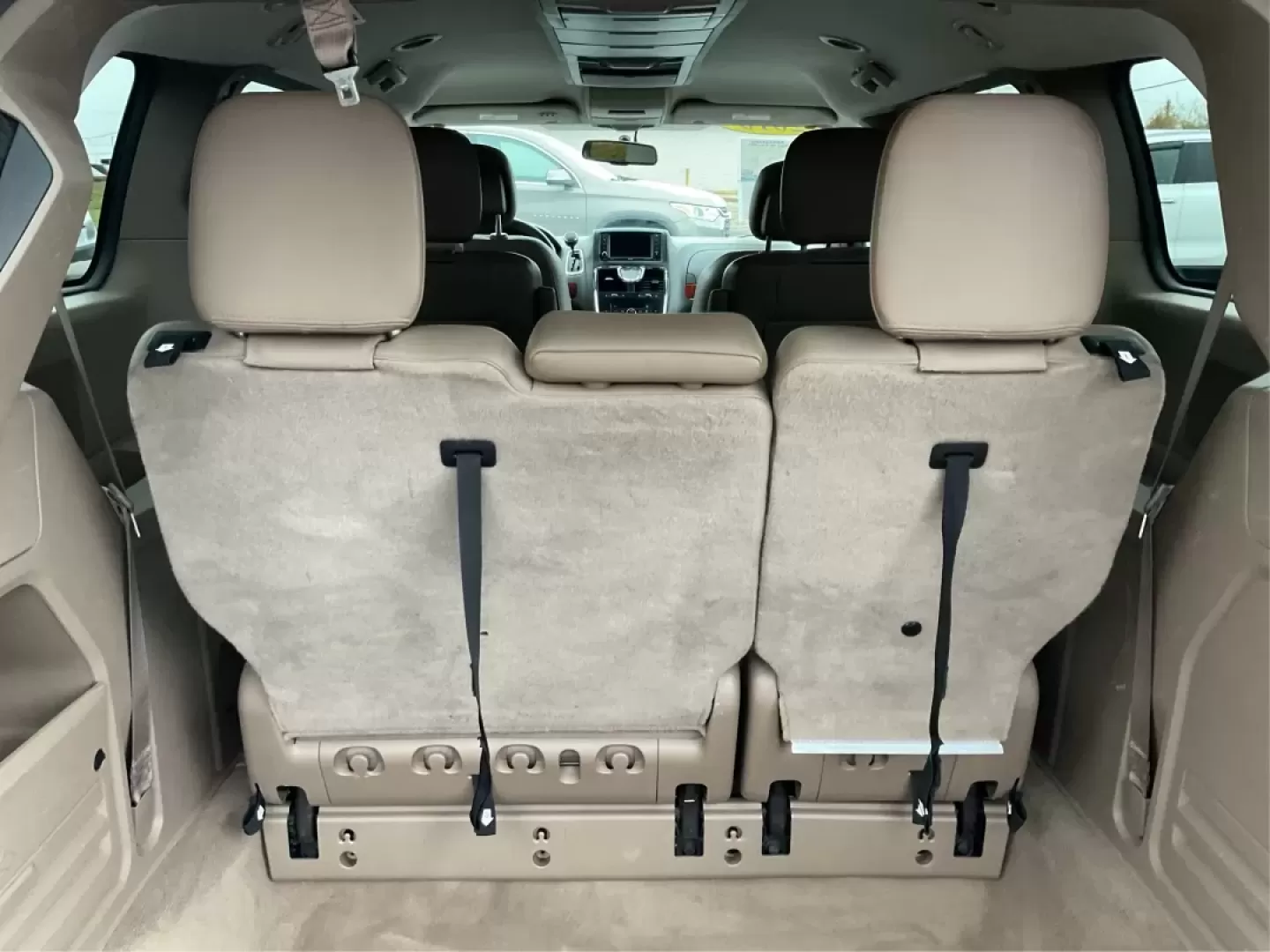 2016 Chrysler Town and Country Touring (2C4RC1BG8GR) with an Pentastar 3.6L V-6 DOHC engine, located at 880 E. National Road, Vandalia, OH, 45377, (937) 908-9800, 39.891918, -84.183594 - **Find Your Family Adventure with This 2016 Chrysler Town and Country at Advantage Car and Credit - Vandalia!**<br /> <br /> Imagine packing up your family and hitting the open road in a reliable, spacious van that caters to all your travel needs. The 2016 Chrysler Town and Country is your ticke - Photo#11