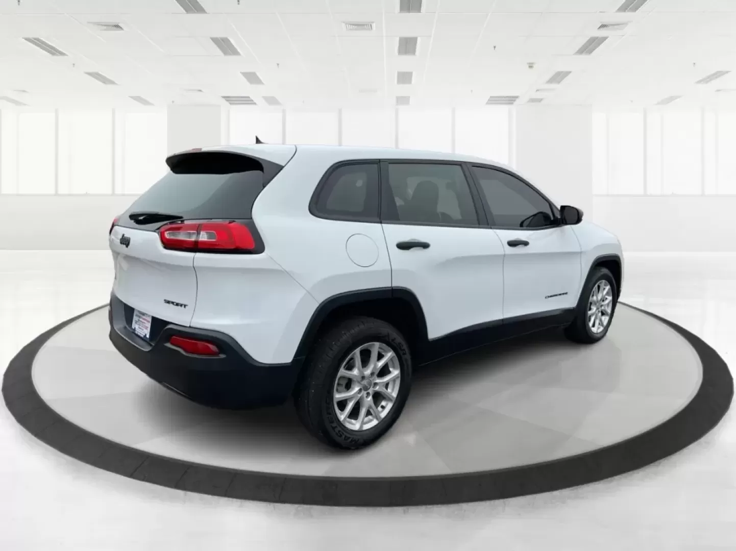 2015 Jeep Cherokee Sport (1C4PJLAB0FW) with an Other engine, located at 1184 Kauffman Ave, Fairborn, OH, 45324, (937) 908-9800, 39.807072, -84.030914 - ### Adventure Awaits with this 2015 Jeep Cherokee Sport!<br /> <br /> Are you ready for your next family road trip, weekend adventure, or daily commute? This 2015 Jeep Cherokee Sport is the perfect companion, combining style, comfort, and versatility for all your lifestyle needs. With its rugged cap - Photo#2