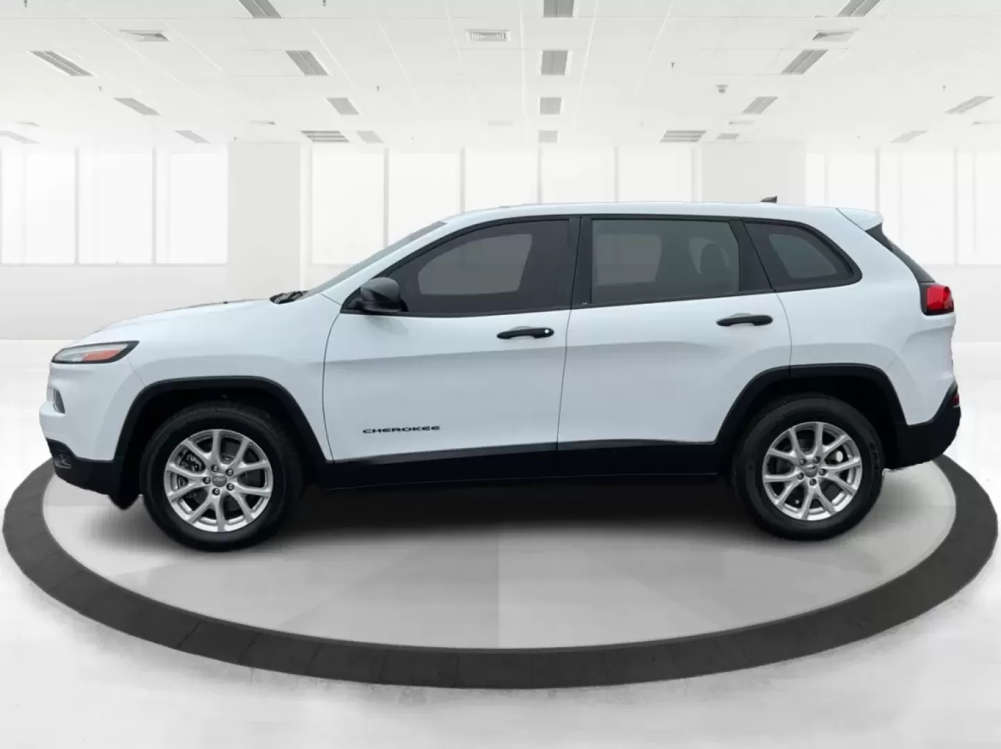 2015 Jeep Cherokee Sport (1C4PJLAB0FW) with an Other engine, located at 1184 Kauffman Ave, Fairborn, OH, 45324, (937) 908-9800, 39.807072, -84.030914 - ### Adventure Awaits with this 2015 Jeep Cherokee Sport!<br /> <br /> Are you ready for your next family road trip, weekend adventure, or daily commute? This 2015 Jeep Cherokee Sport is the perfect companion, combining style, comfort, and versatility for all your lifestyle needs. With its rugged cap - Photo#5