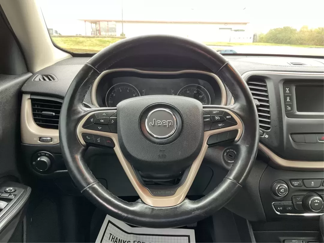 2015 Jeep Cherokee Sport (1C4PJLAB0FW) with an Other engine, located at 1184 Kauffman Ave, Fairborn, OH, 45324, (937) 908-9800, 39.807072, -84.030914 - ### Adventure Awaits with this 2015 Jeep Cherokee Sport!<br /> <br /> Are you ready for your next family road trip, weekend adventure, or daily commute? This 2015 Jeep Cherokee Sport is the perfect companion, combining style, comfort, and versatility for all your lifestyle needs. With its rugged cap - Photo#16