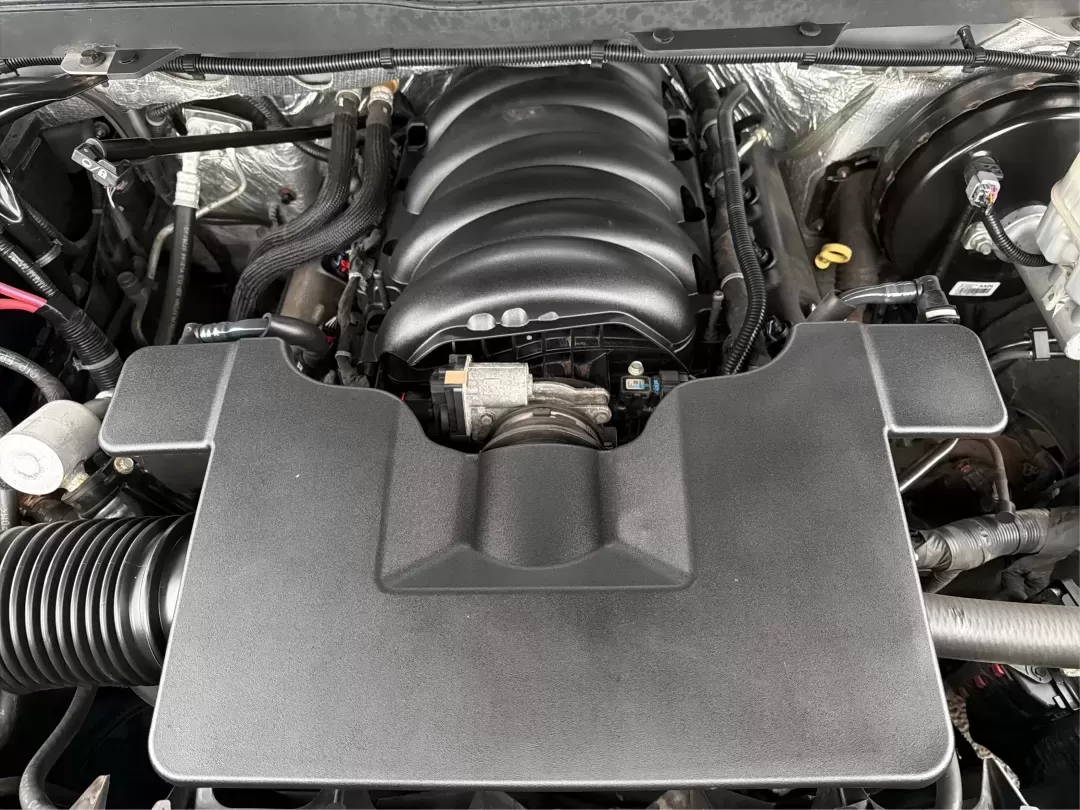 2014 Chevrolet Silverado 1500 1LT (3GCUKREC1EG) with an Other engine, located at 401 Woodman Dr, Riverside, OH, 45431, (937) 908-9800, 39.760899, -84.123421 - 2014 Chevrolet Silverado 1500 1LT - Photo#11