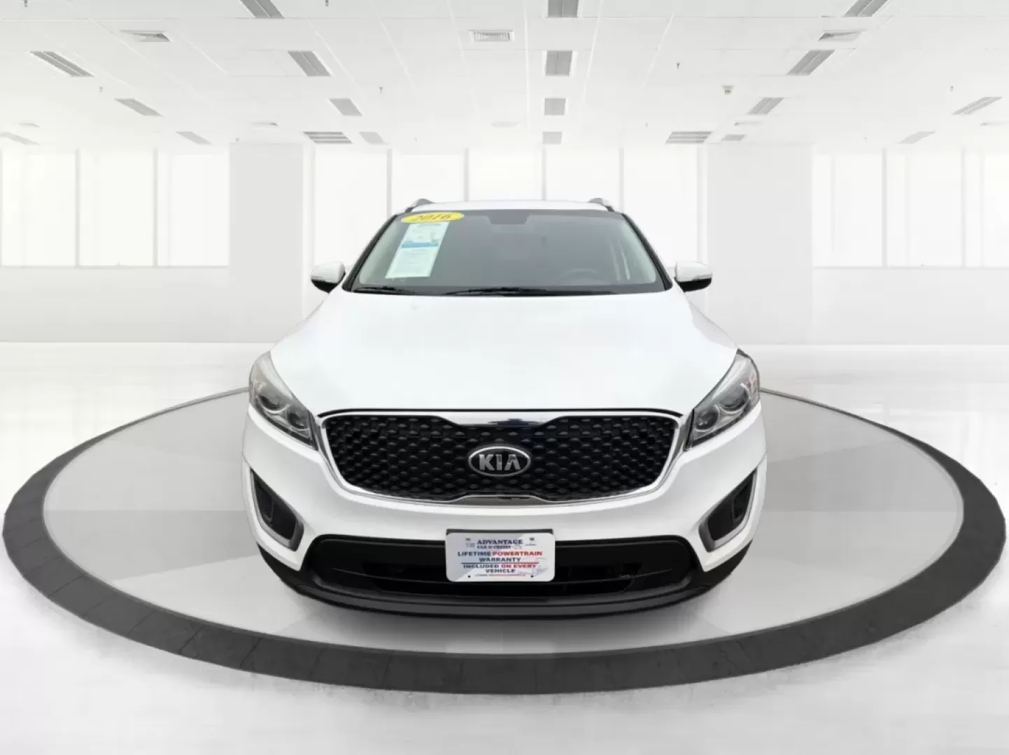 2016 Kia Sorento 2.4L LX (5XYPGDA36GG) with an 2.4L I-4 gasoline direct injection engine, located at 1951 S Dayton Lakeview Rd., New Carlisle, OH, 45344, (937) 908-9800, 39.890999, -84.050255 - **Experience Adventure with the 2016 Kia Sorento Your Perfect Family SUV!**<br /> <br /> Are you ready to elevate your family's adventures with a vehicle that's as versatile as your lifestyle? Look no further than the 2016 Kia Sorento, available now at Advantage Car and Credit in New Carlisle, OH. - Photo#7