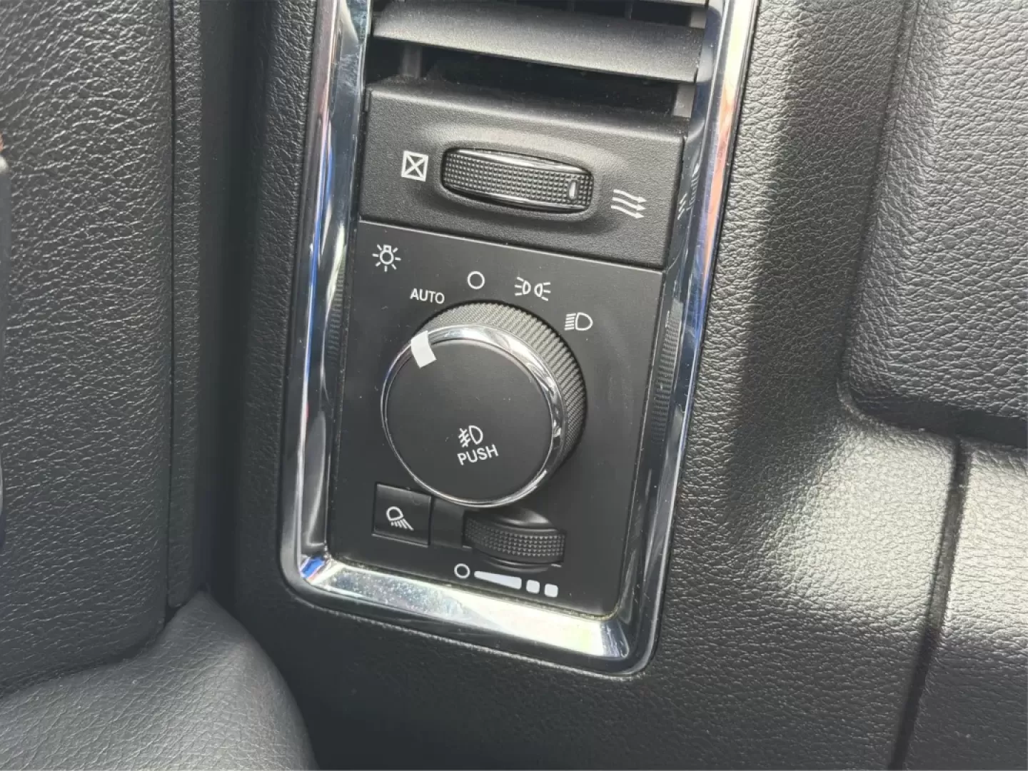 2014 Ram 1500 Laramie (1C6RR7NT8ES) with an Other engine, located at 1951 S Dayton Lakeview Rd., New Carlisle, OH, 45344, (937) 908-9800, 39.890999, -84.050255 - Are you ready to elevate your driving experience and tackle any adventure that comes your way? The 2014 Ram 1500 Laramie is not just a truck; it's an embodiment of capability, comfort, and style, making it perfect for those who lead an active lifestyle in New Carlisle, OH. Whether you're gearing up - Photo#16