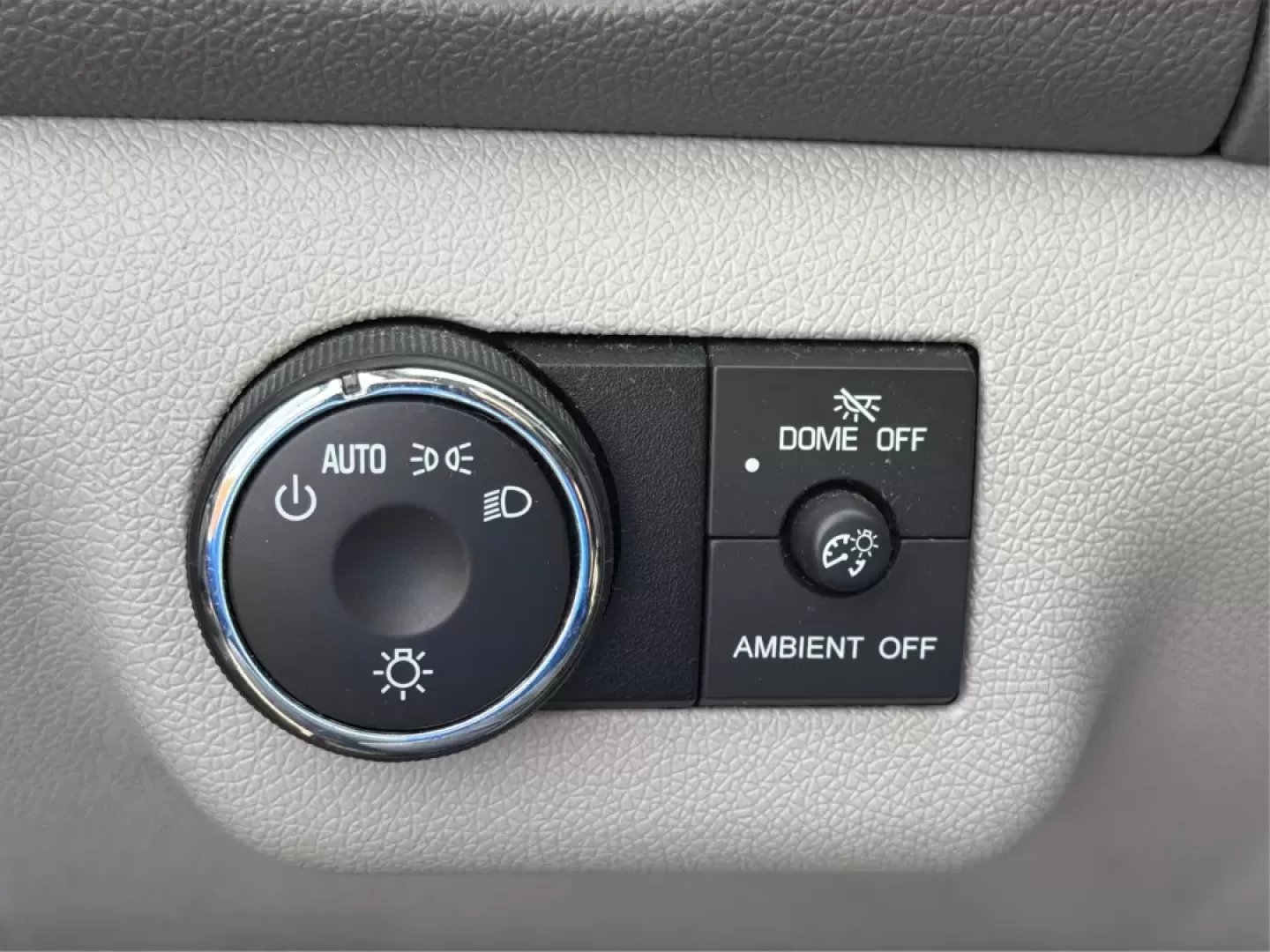 2015 Buick Enclave Convenience (5GAKRAKD9FJ) with an 3.6L V-6 gasoline direct injection engine, located at 8750 N County Rd 25A, Piqua, OH, 45356, (937) 908-9800, 40.164391, -84.232513 - Discover the perfect blend of comfort, space, and reliability with the 2015 Buick Enclave, an ideal choice for growing families and adventure seekers alike. This versatile SUV not only accommodates your family's needs but also elevates your everyday driving experience. Priced competitively and offer - Photo#17